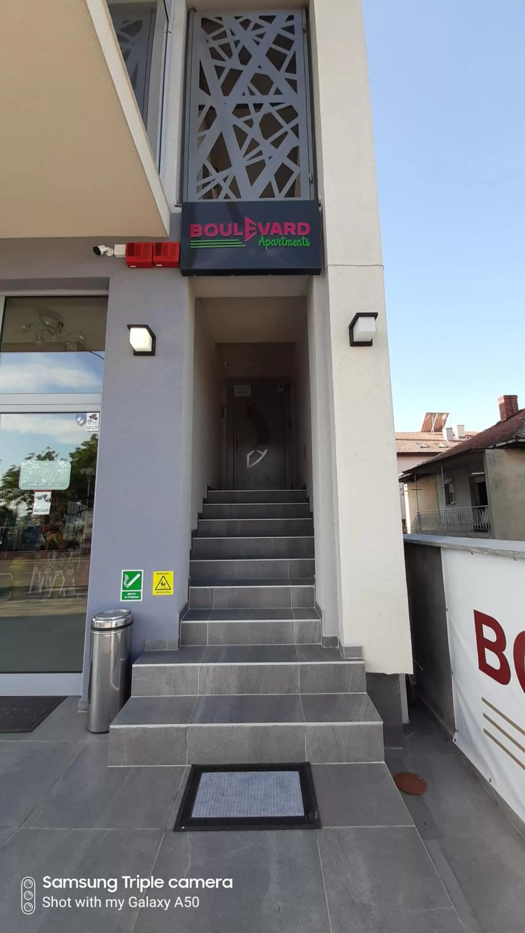 Boulevard Apartments