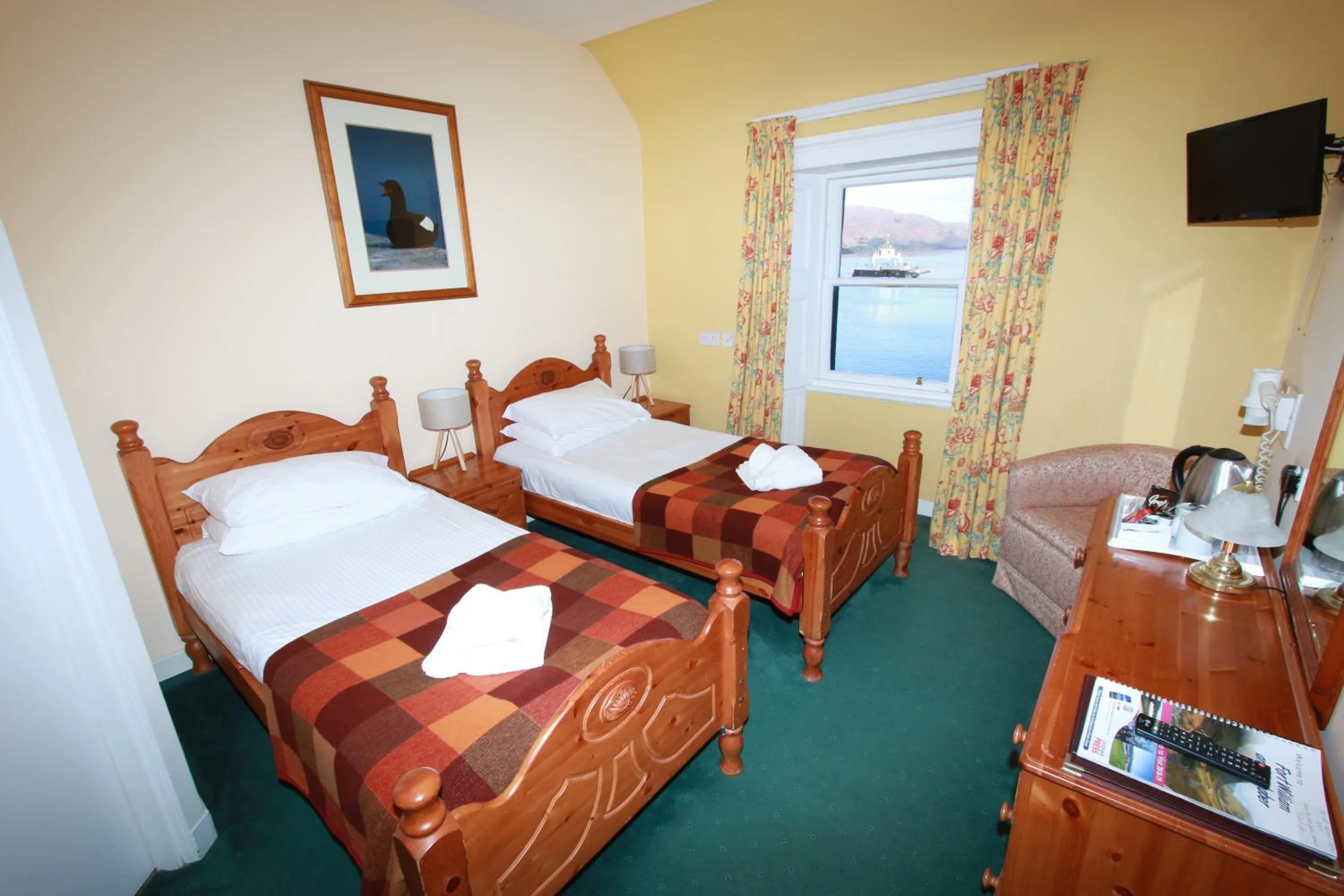 Bedroom, Bed in Inn at Ardgour