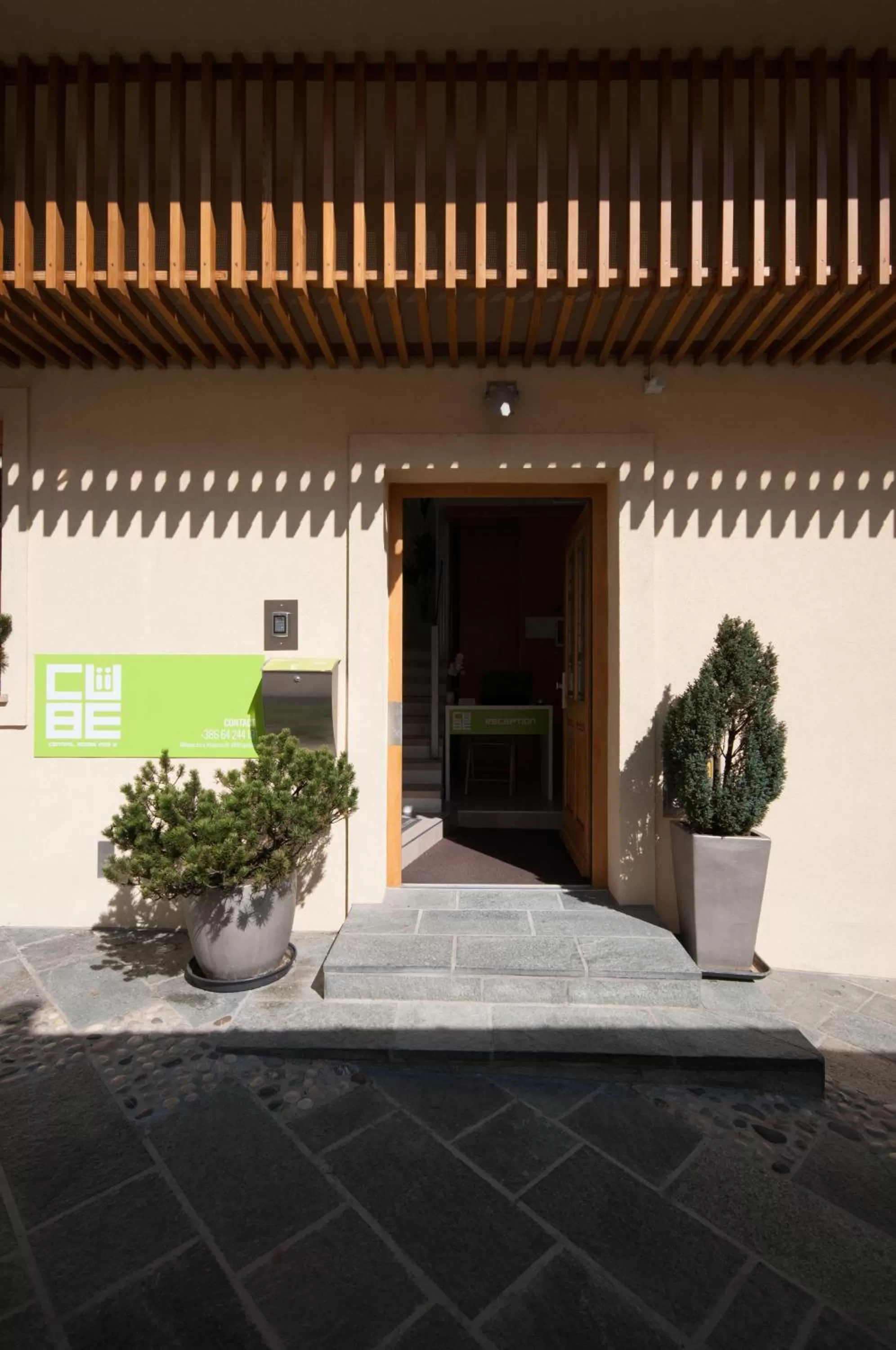 Facade/entrance in CUBE central rooms for 2
