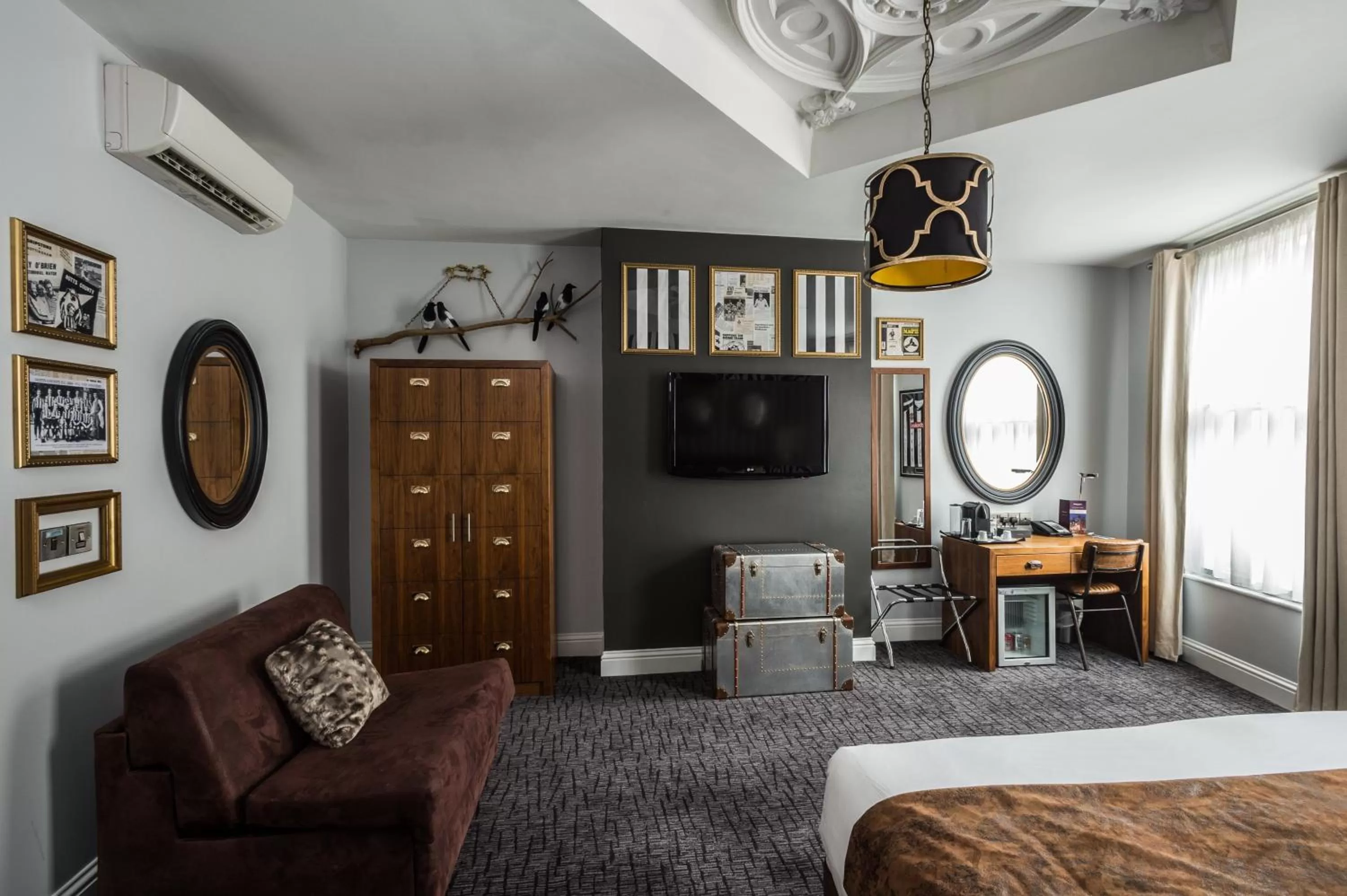 TV and multimedia, Bed in Mercure Nottingham City Centre Hotel