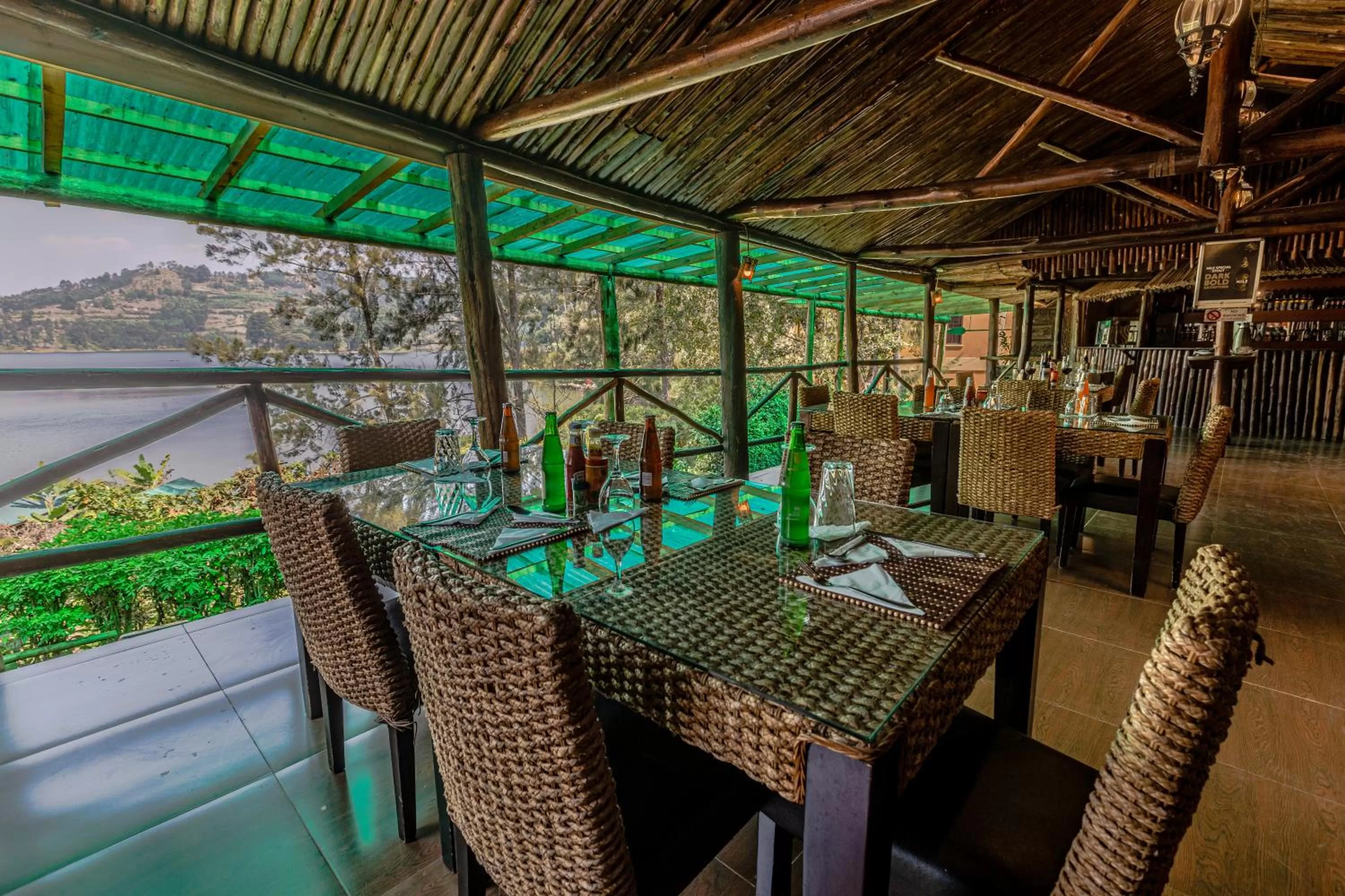 Restaurant/places to eat in Bunyonyi Overland Resort