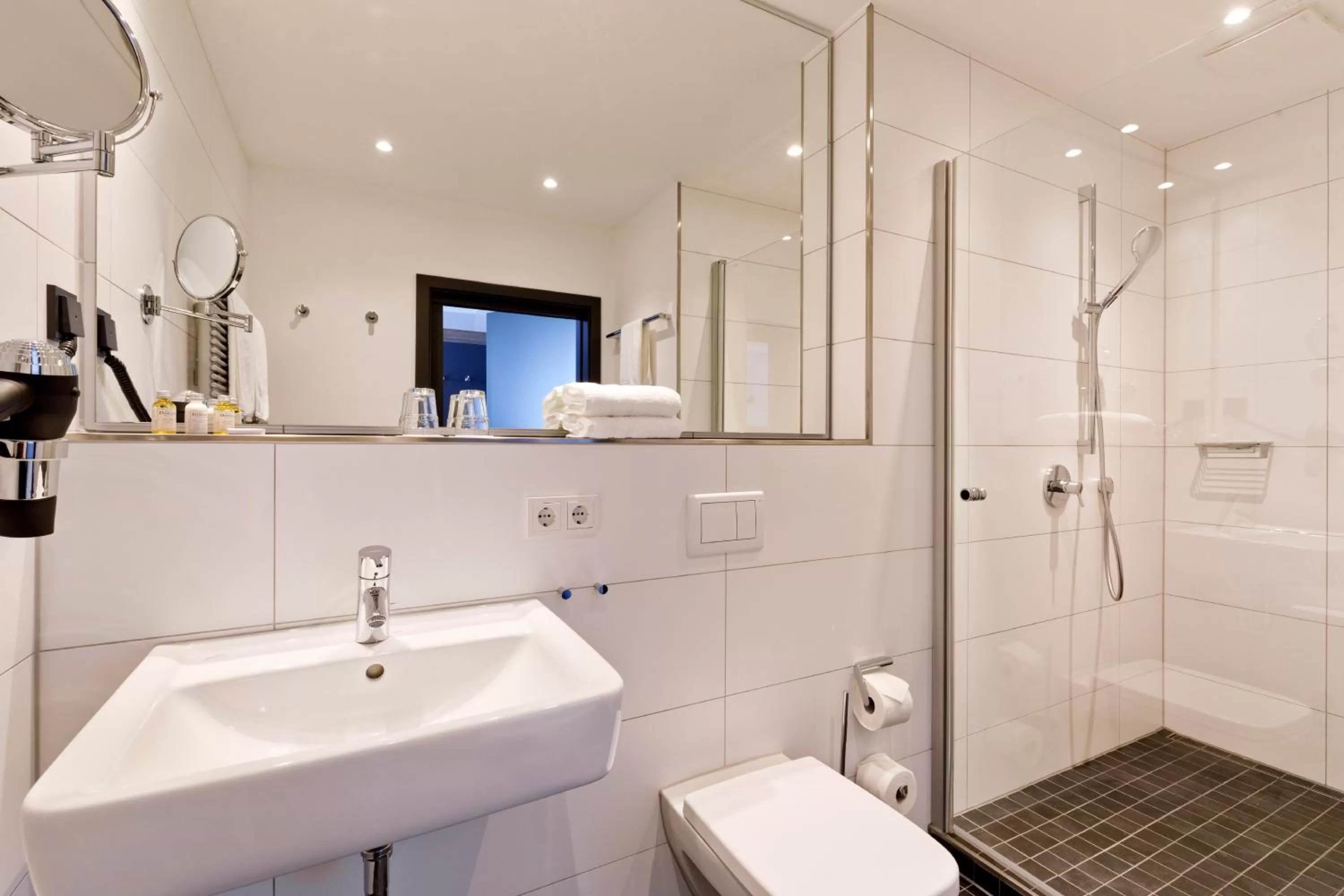 Bathroom in Logierhaus RheintorEins