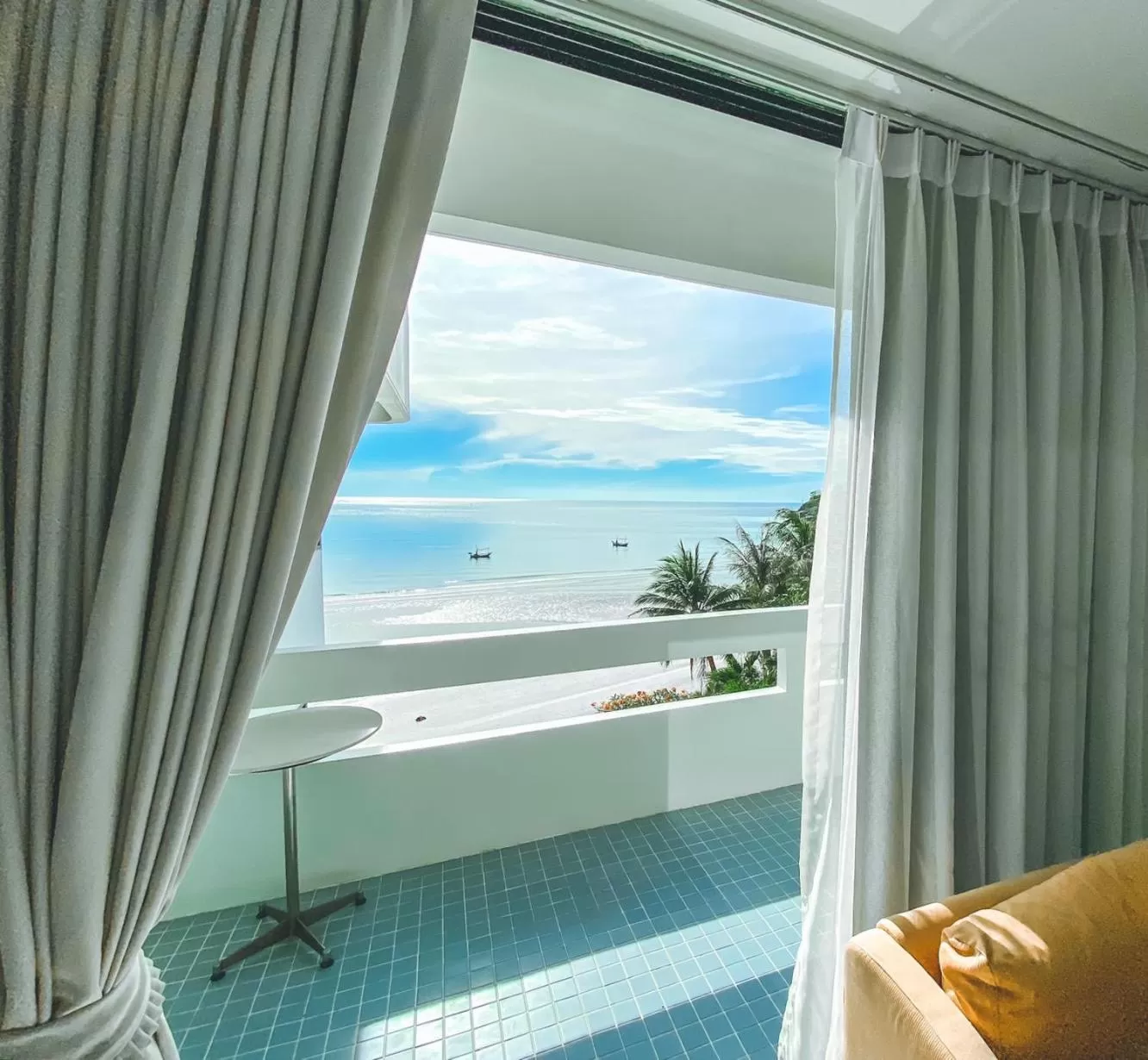 Balcony/Terrace in Nern Chalet Beachfront Hotel