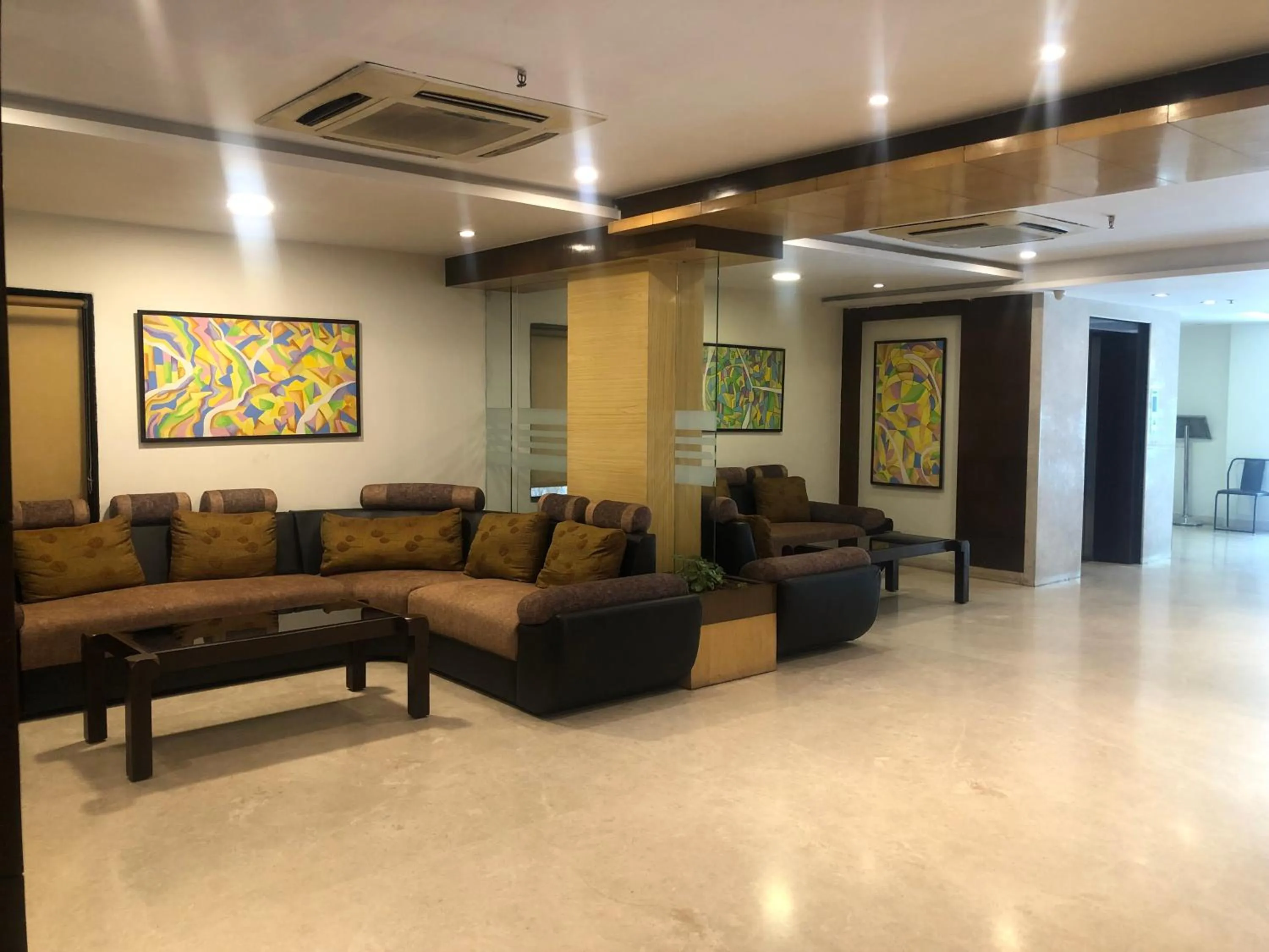 Seating area in Hotel Winsar Park