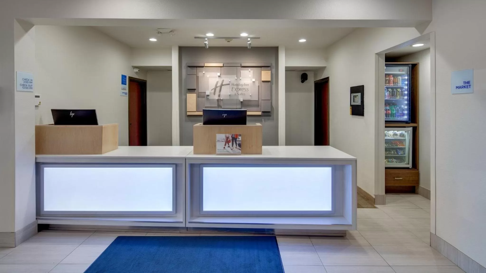 Property building in Holiday Inn Express & Suites Detroit - Farmington Hills by IHG