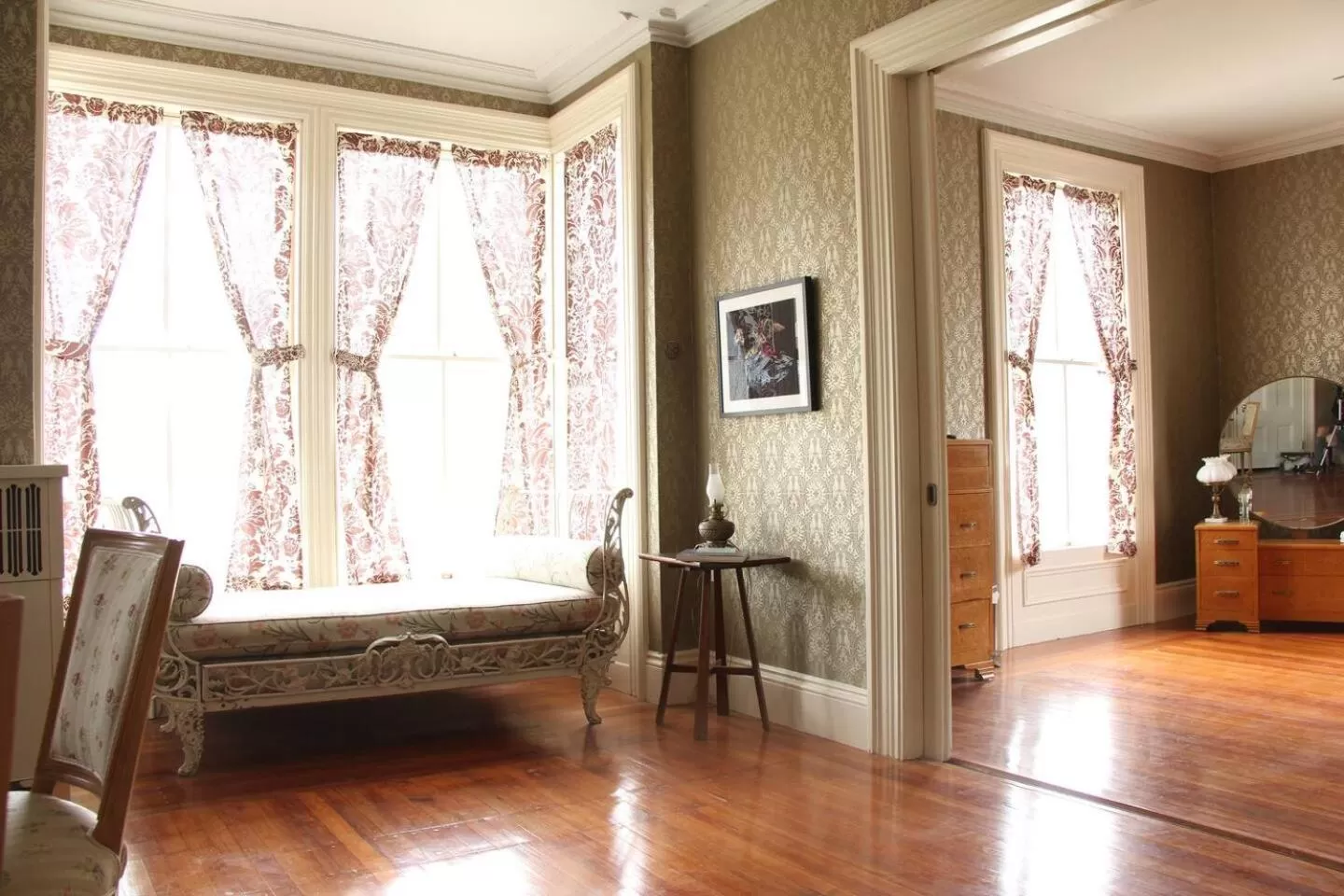 Bed in The Wedding Cake House