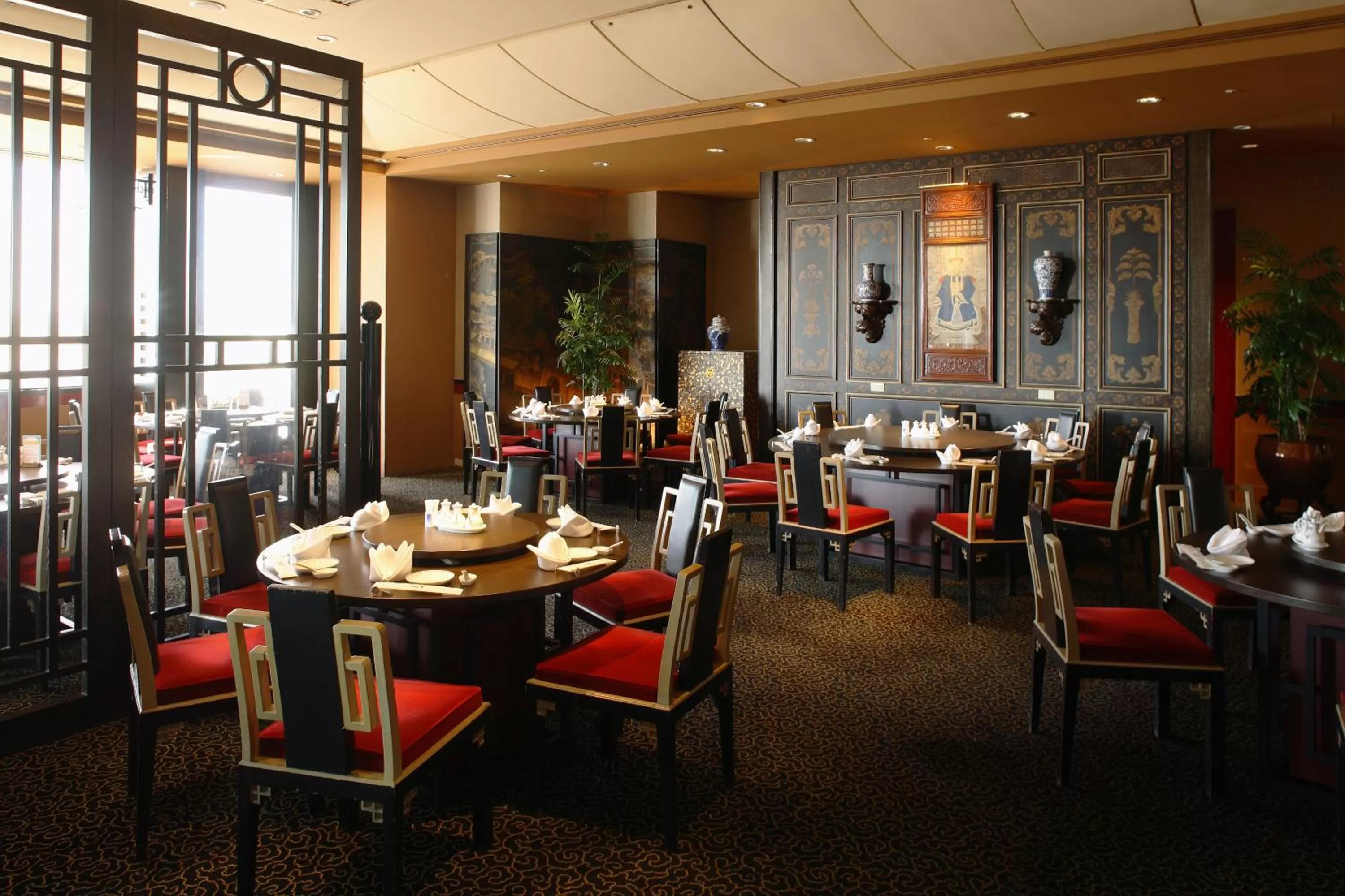 Restaurant/Places to Eat in Hotel Nikko Kansai Airport - 3 mins walk to the airport