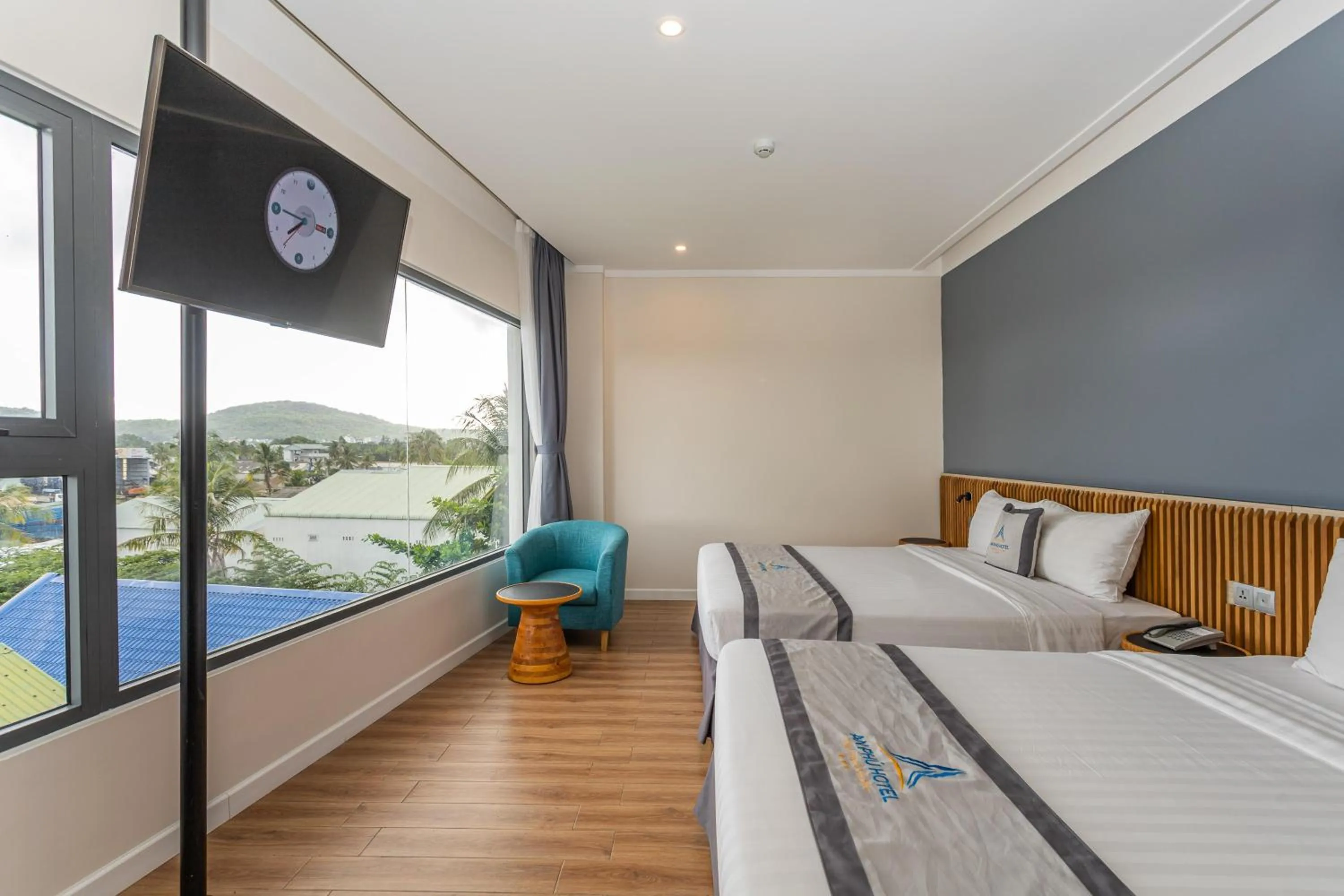 Bedroom, Bed in An Phu Hotel