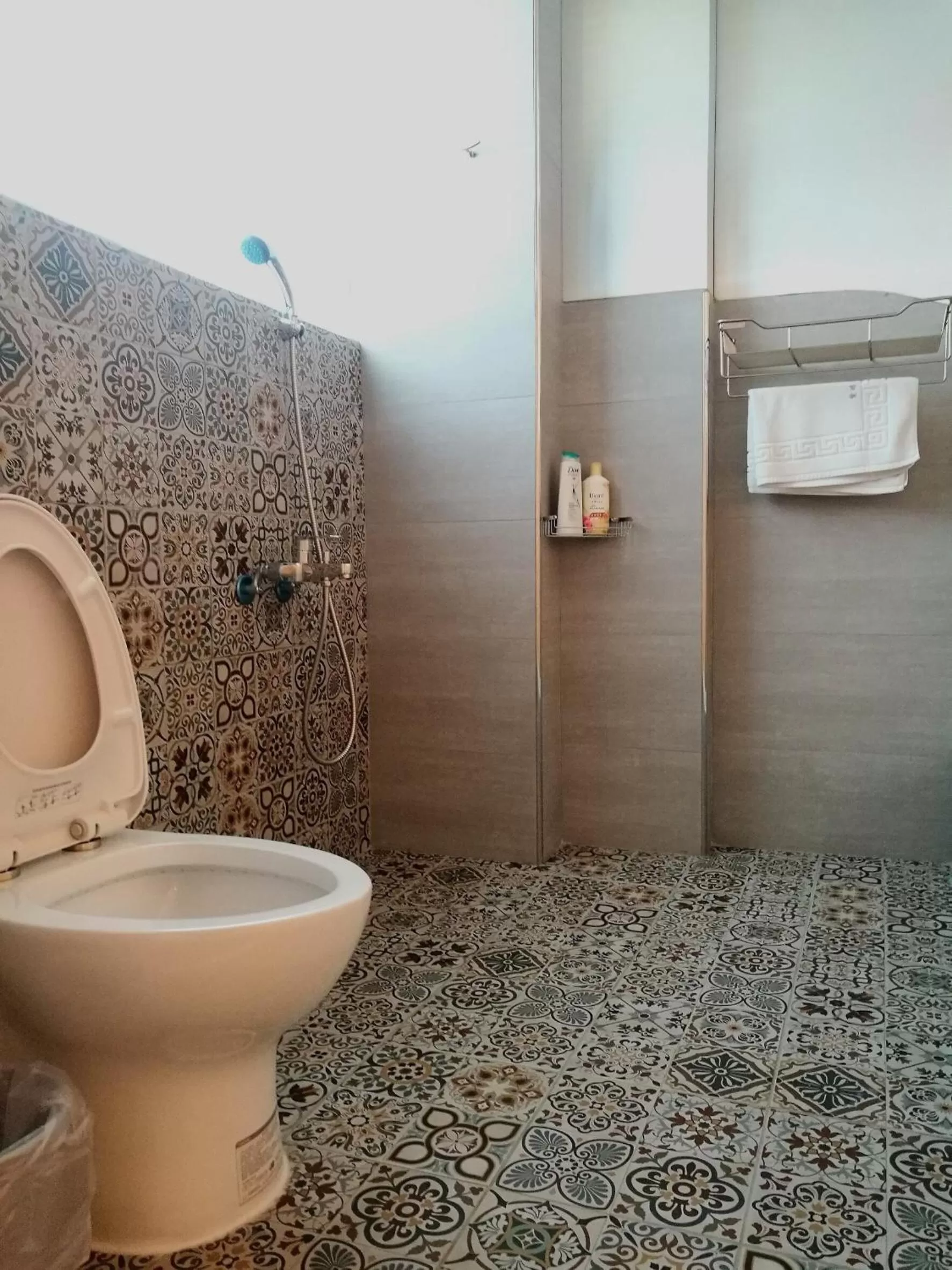 Shower, Bathroom in Love Ocean & Happy Bay HomeStay