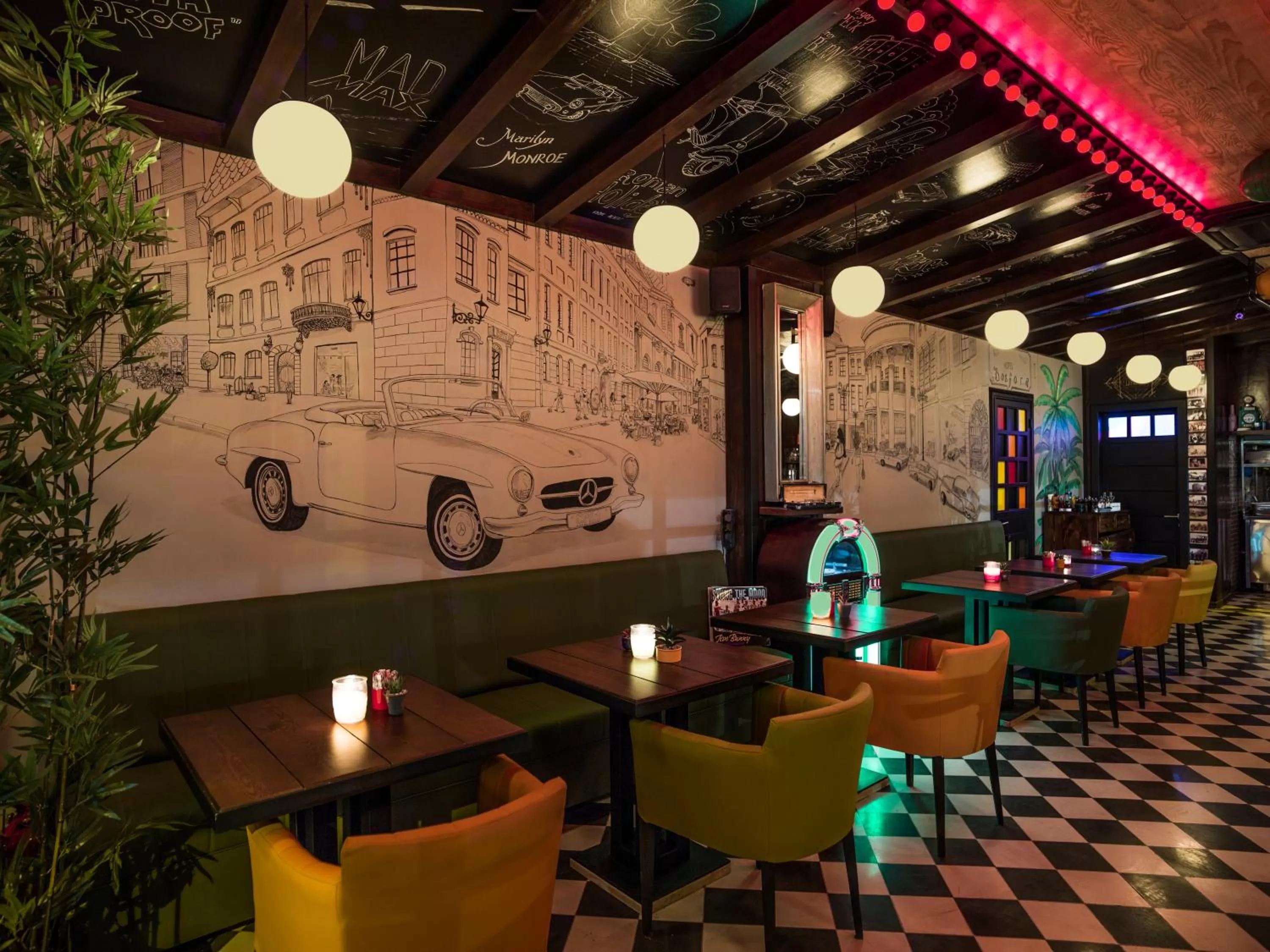 Restaurant/places to eat in Hotel Bosfora