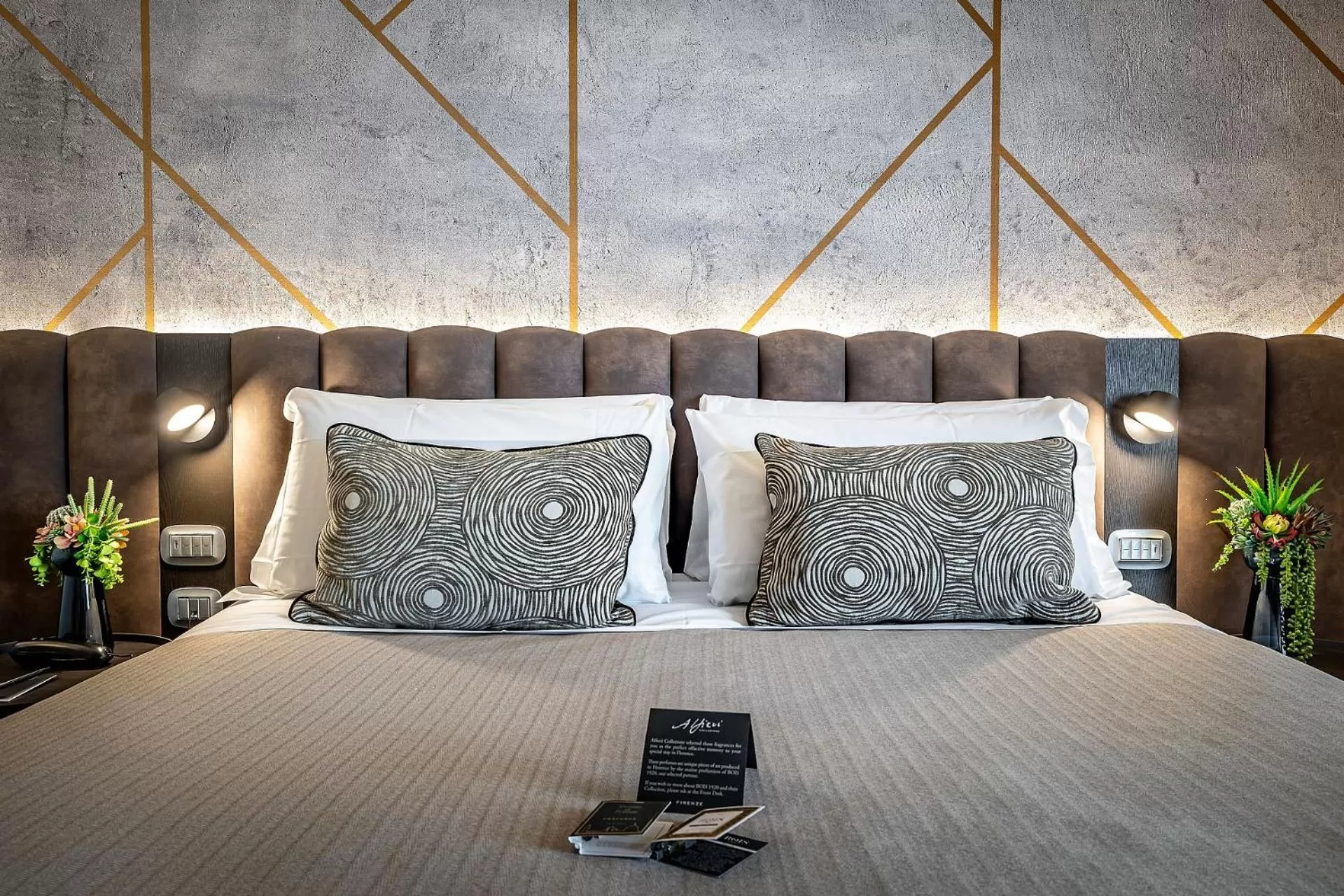 Bed in Palazzo Alfieri - Place of Charme