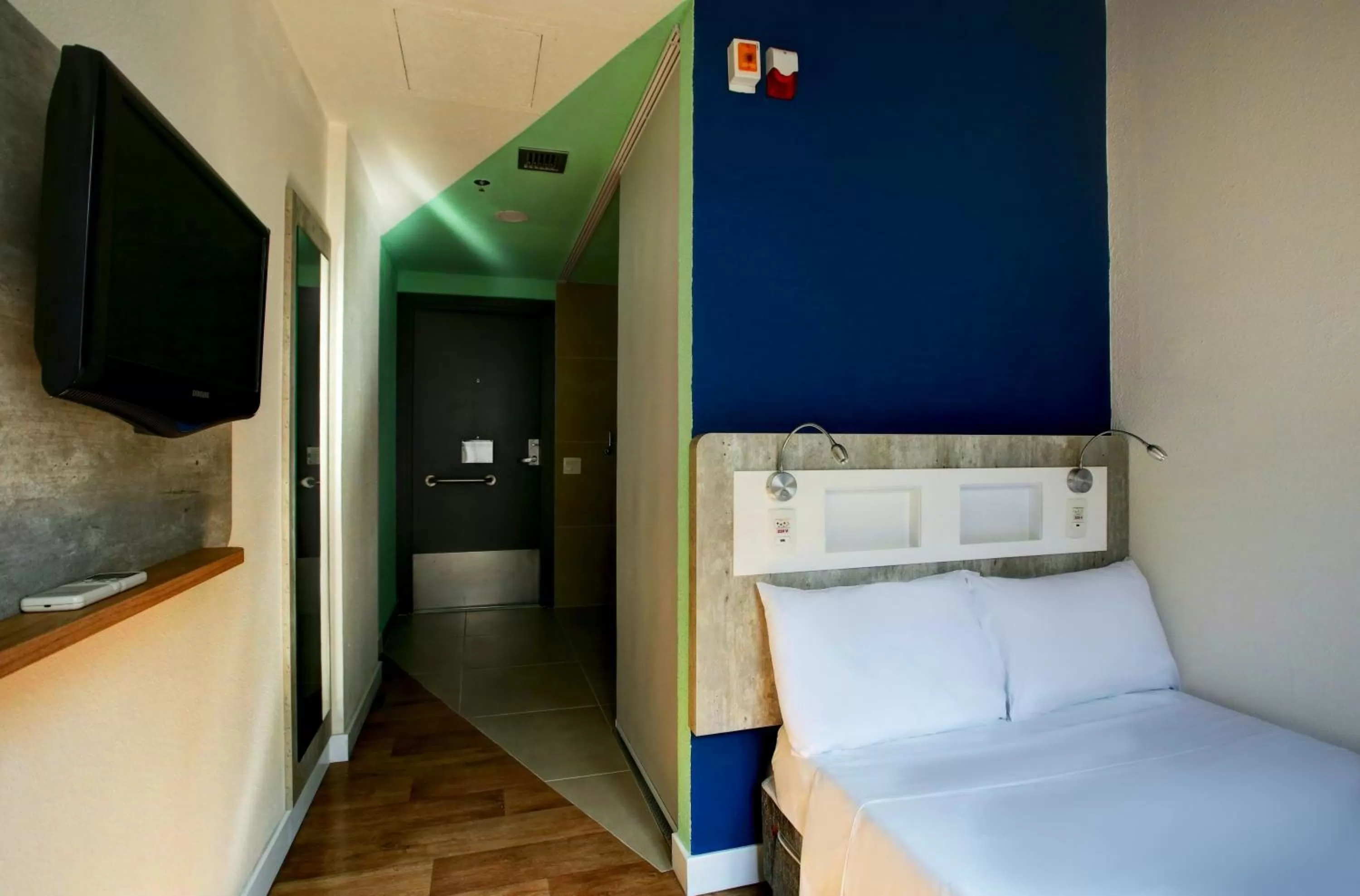 Bed in ibis budget Tambore