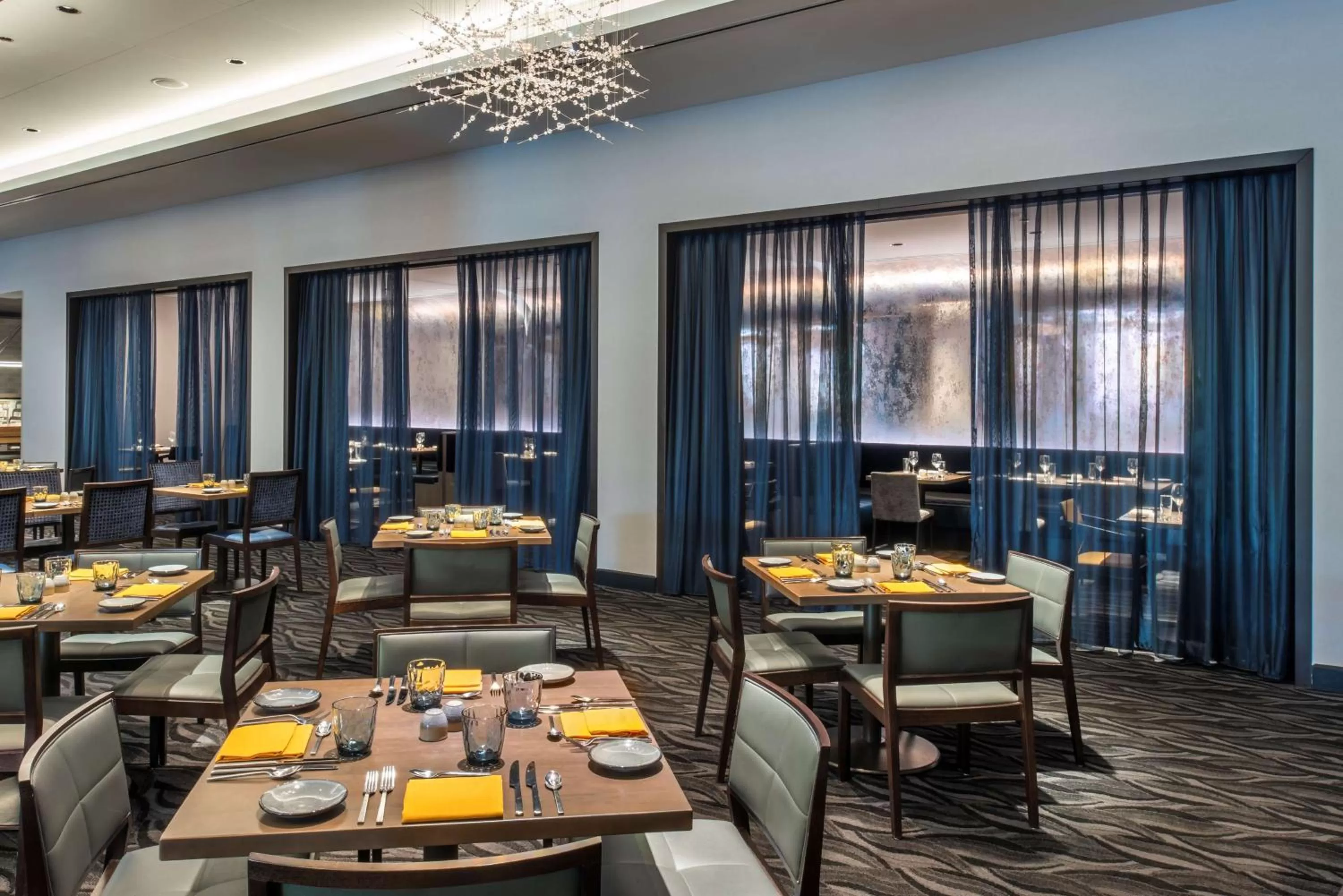 Restaurant/places to eat in Hyatt Regency McCormick Place Chicago