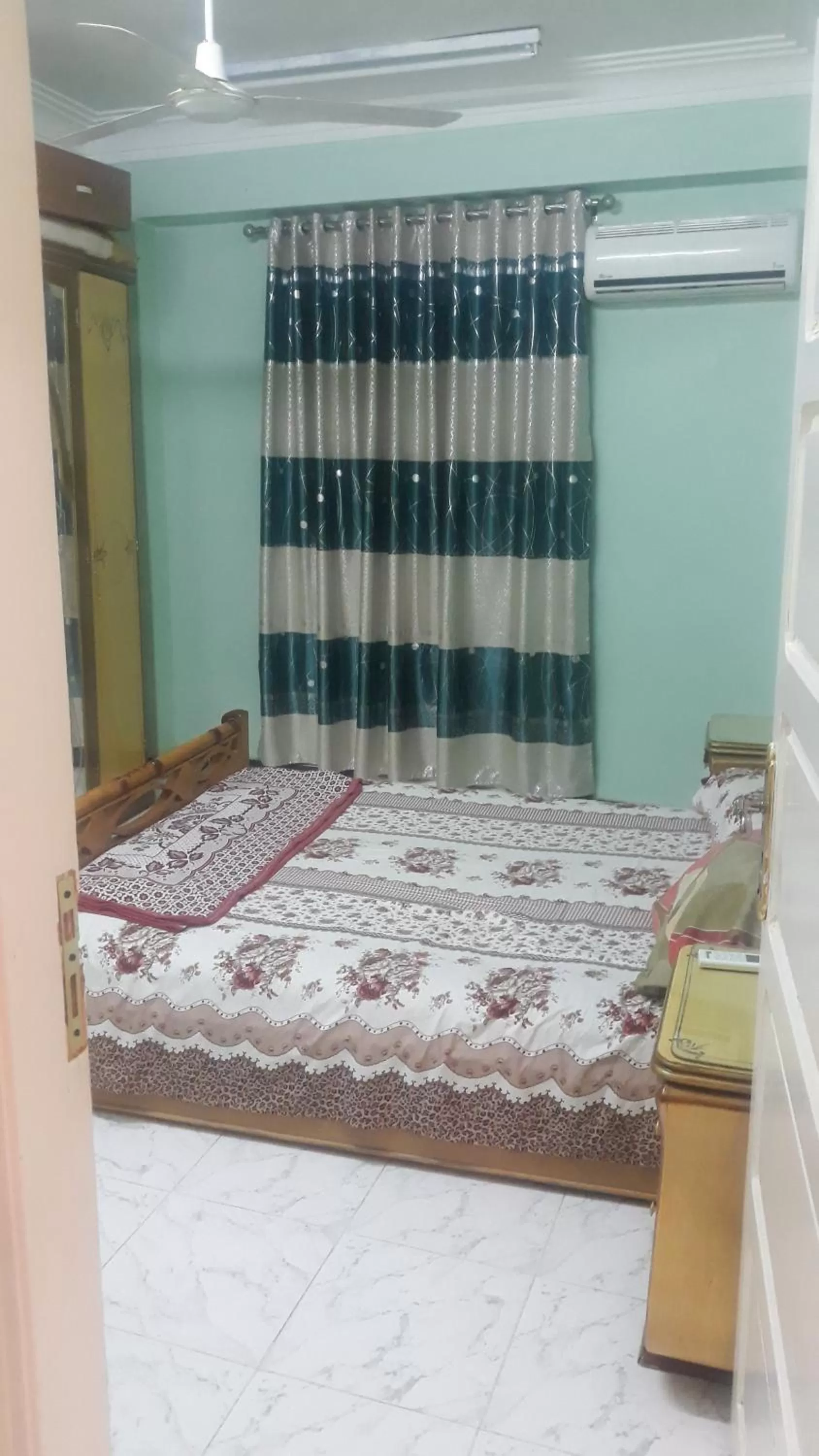 Bedroom, Bed in Taharka Nubian House