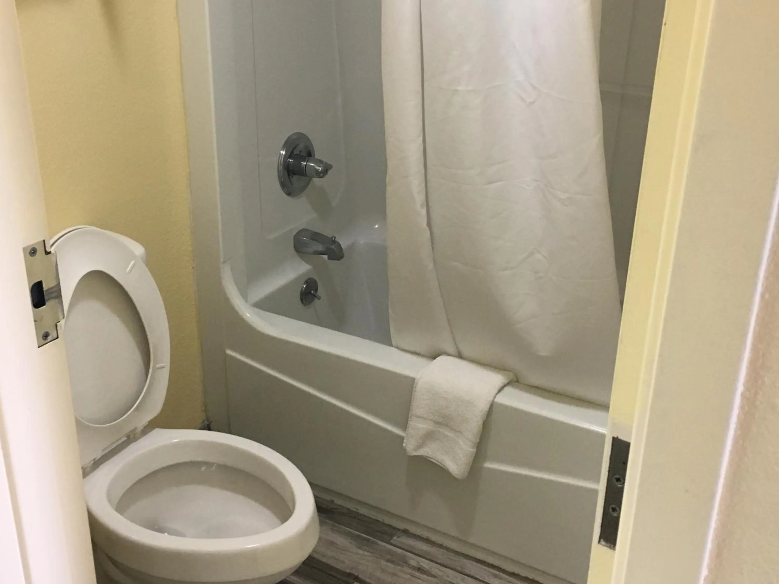 Days Inn by Wyndham Eufaula AL