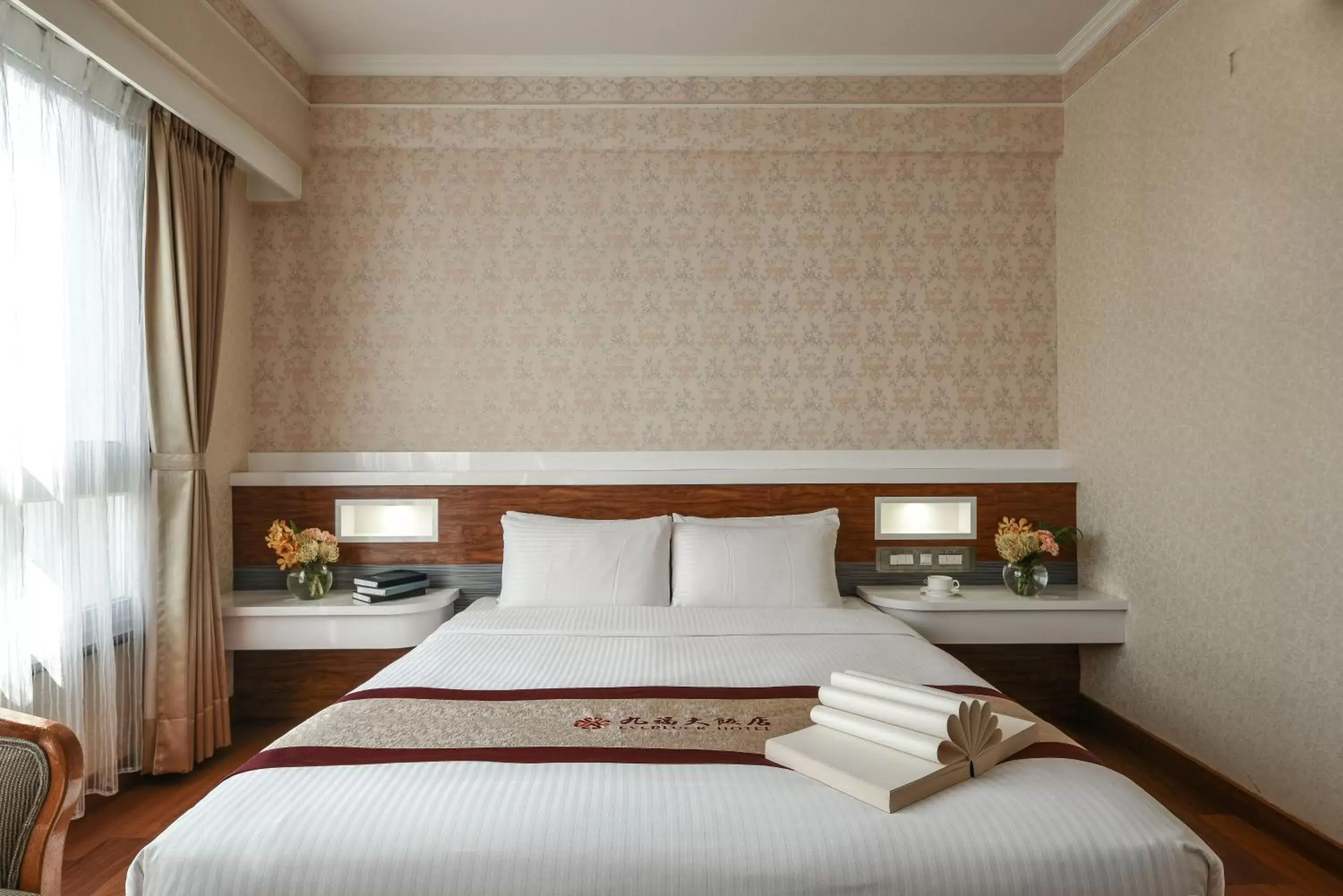 Budget Double Room in Ever Luck Hotel Budget Double Room in Ever Luck Hotel