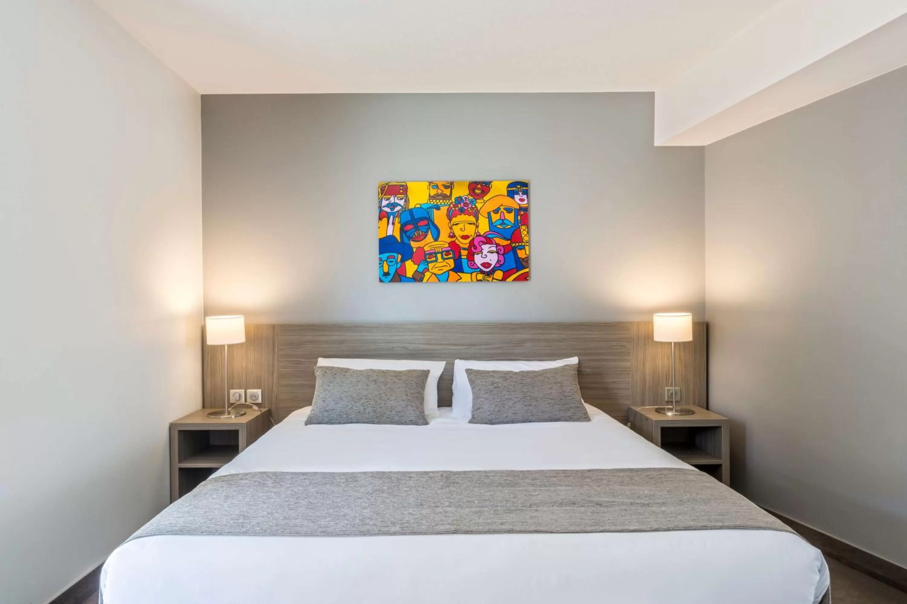 Photo of the whole room, Bed in Best Western Linko Aubagne