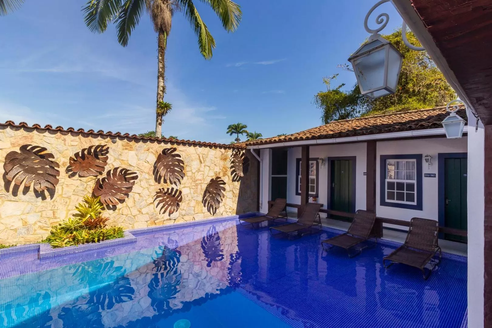 Swimming pool in Pousada Porto Imperial