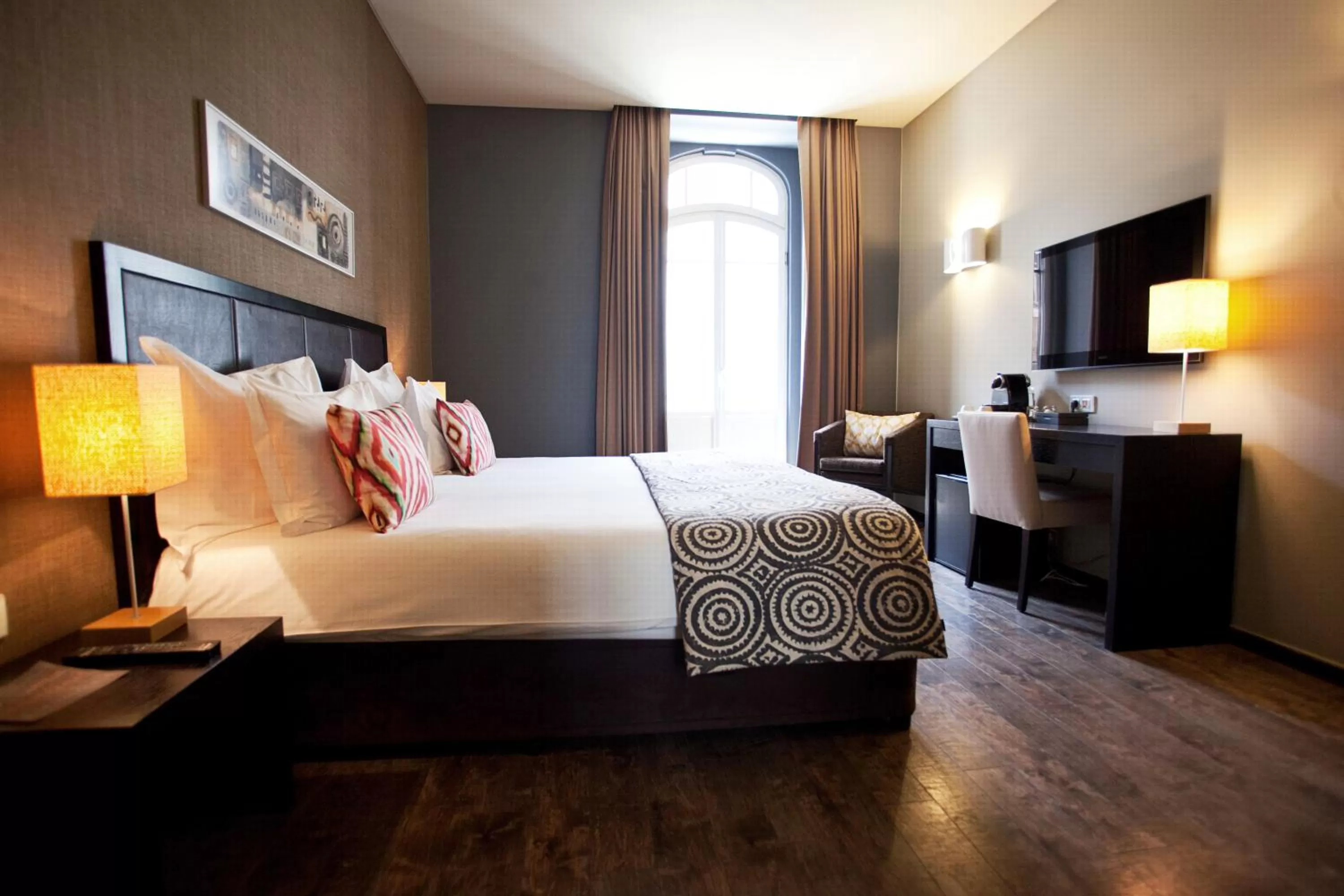 Photo of the whole room, Bed in Internacional Design Hotel