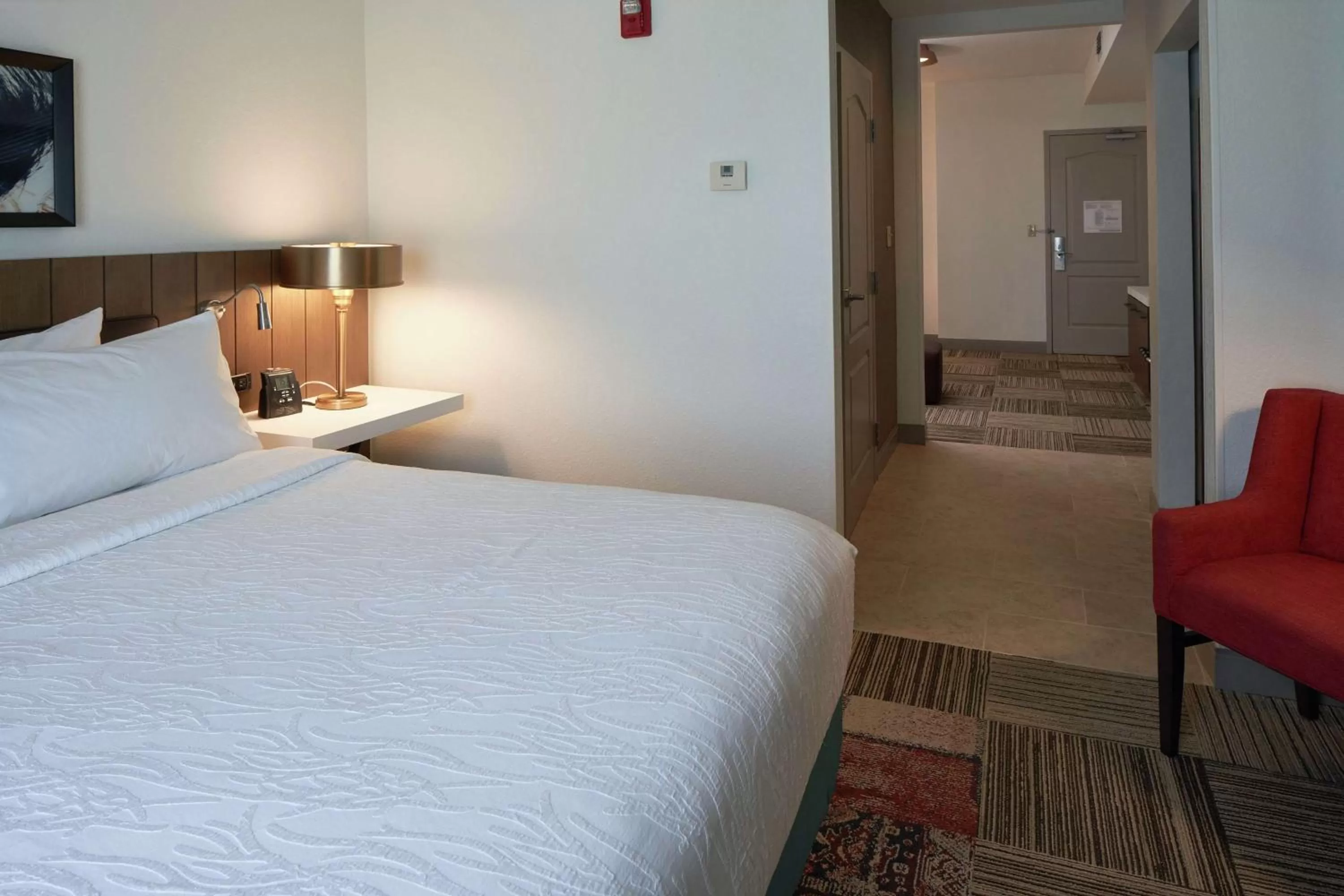 Photo of the whole room, Bed in Hilton Garden Inn Evansville