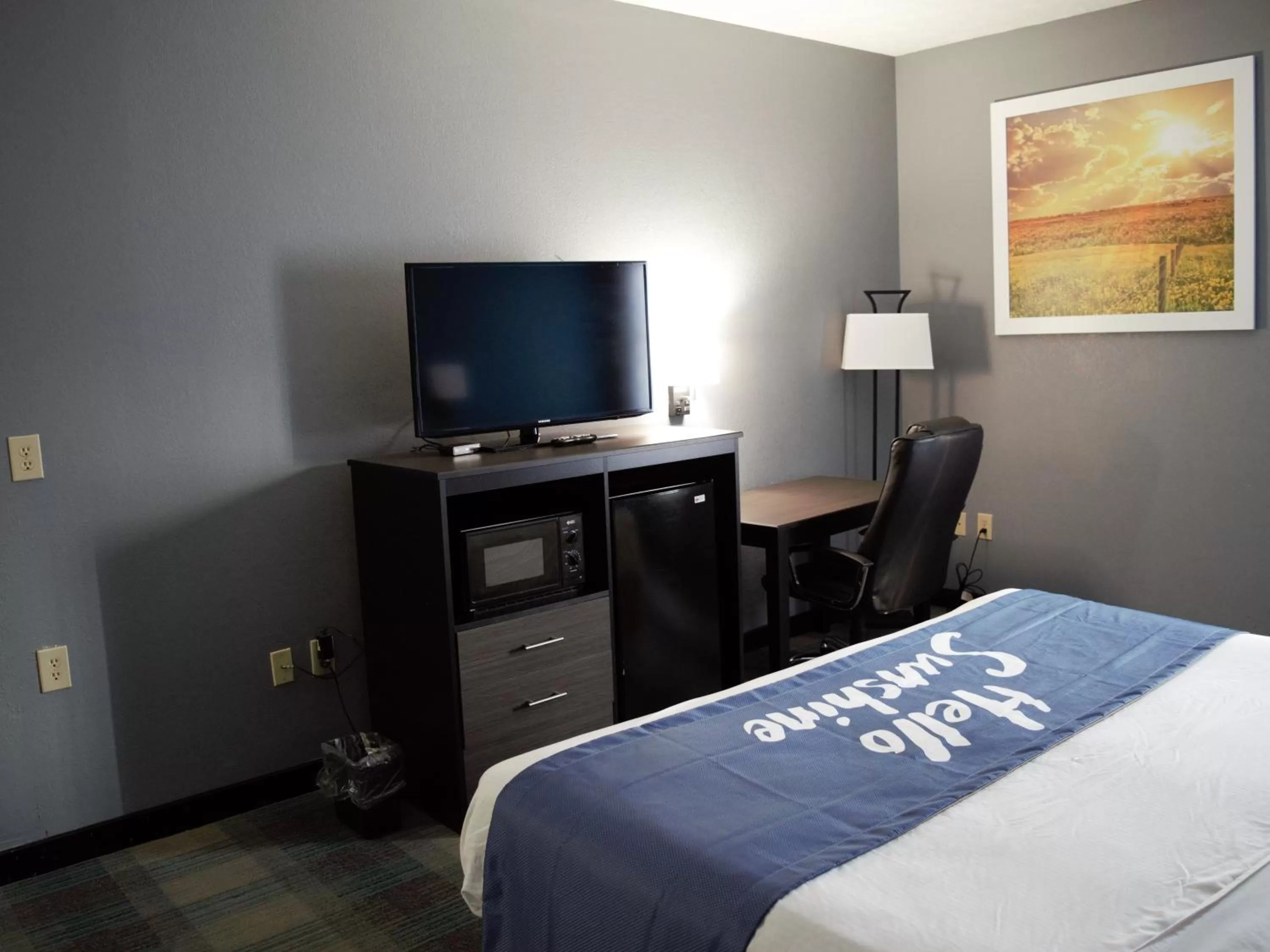 Bed in Days Inn by Wyndham Montgomery