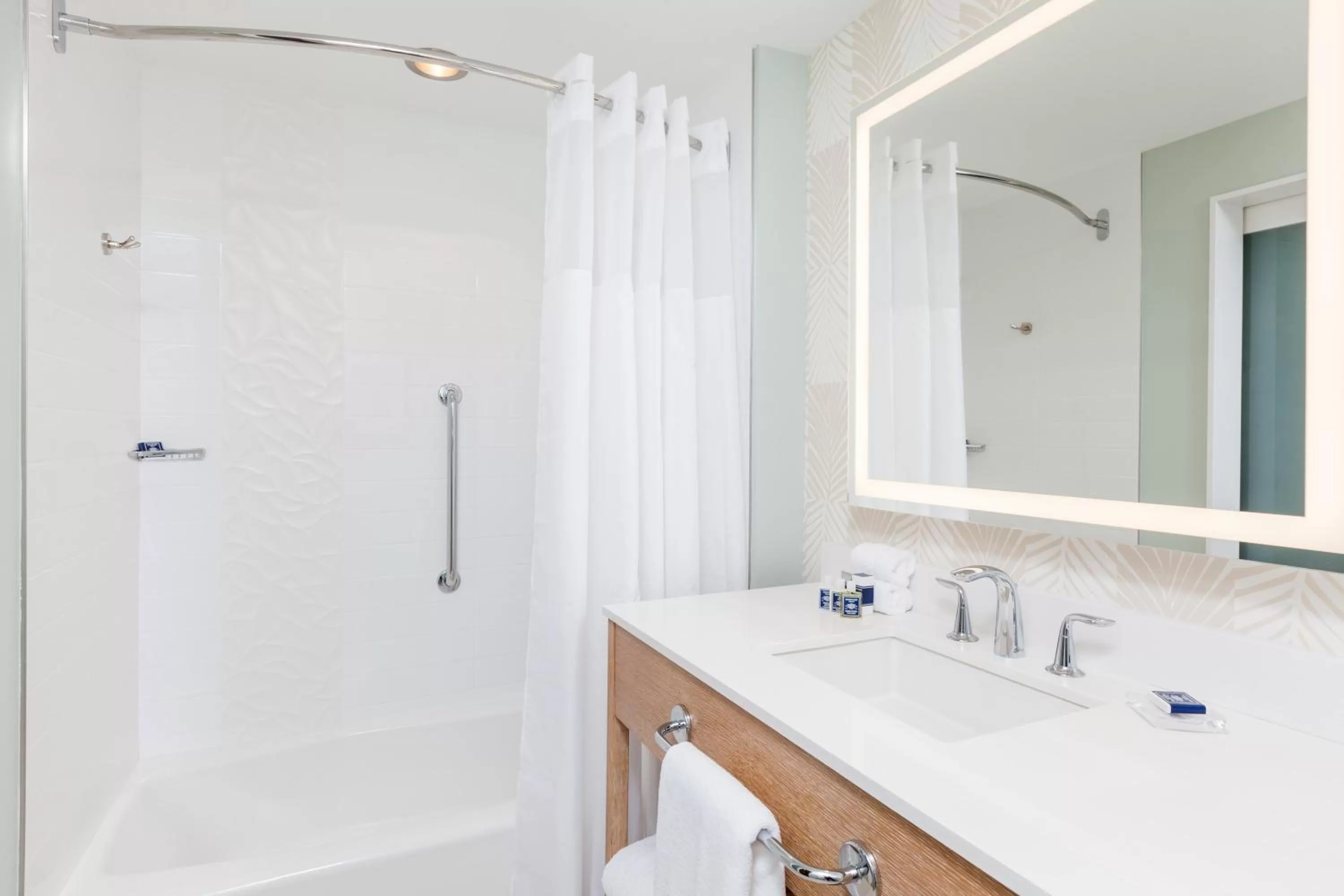 Bathroom in Wyndham Grand Clearwater Beach