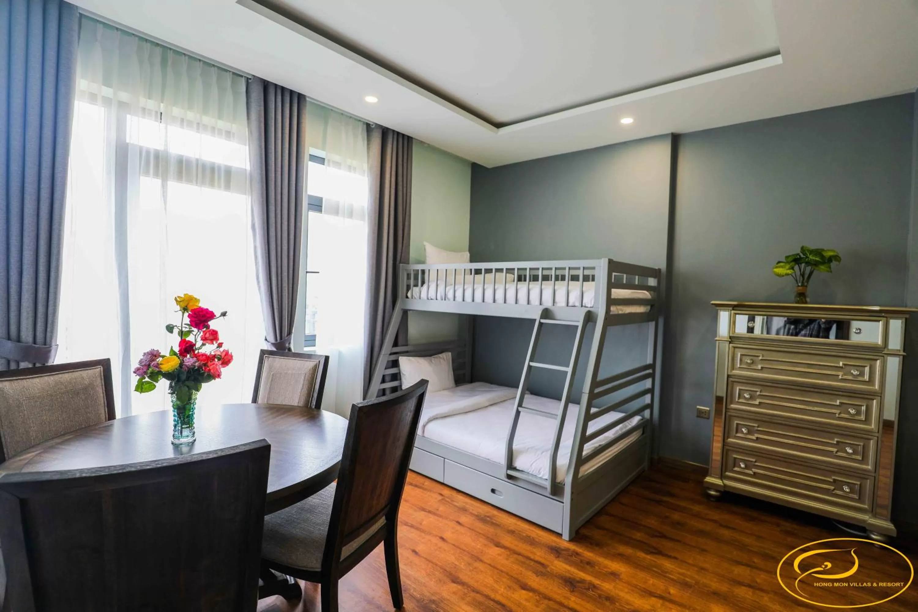 bunk bed, Bed in Hong Mon Villa