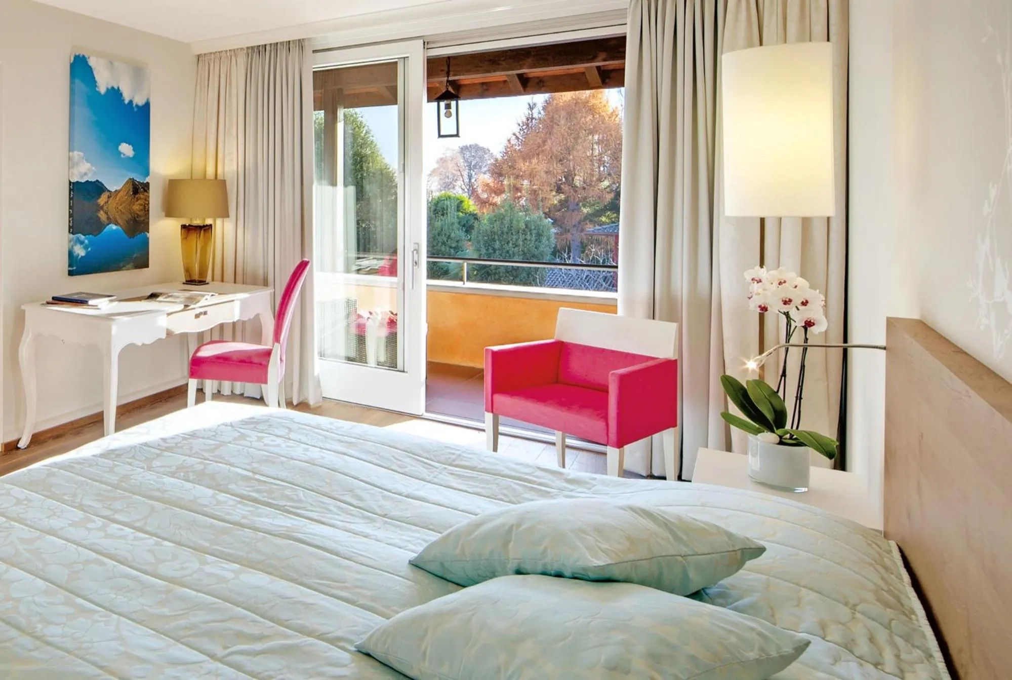 Photo of the whole room in Giardino Ascona