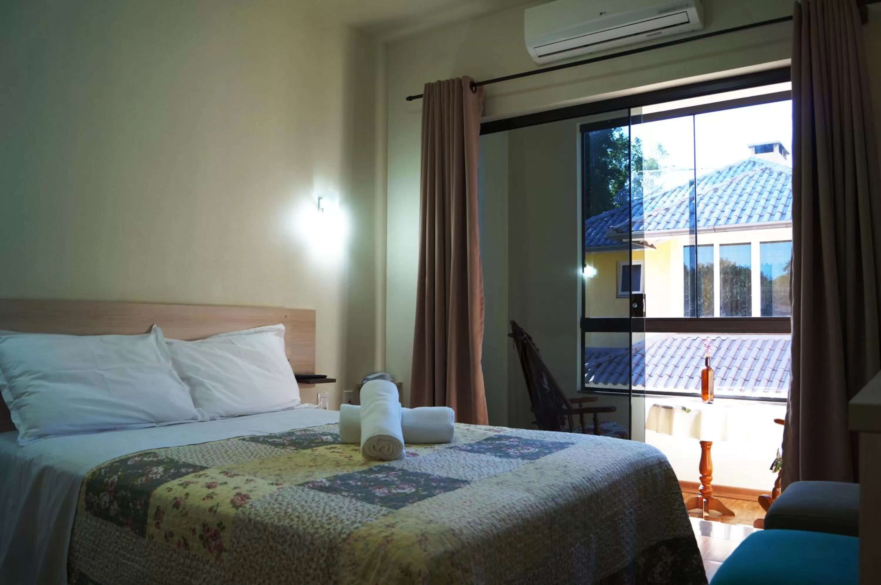 Day, Bed in Hotel Park Haus