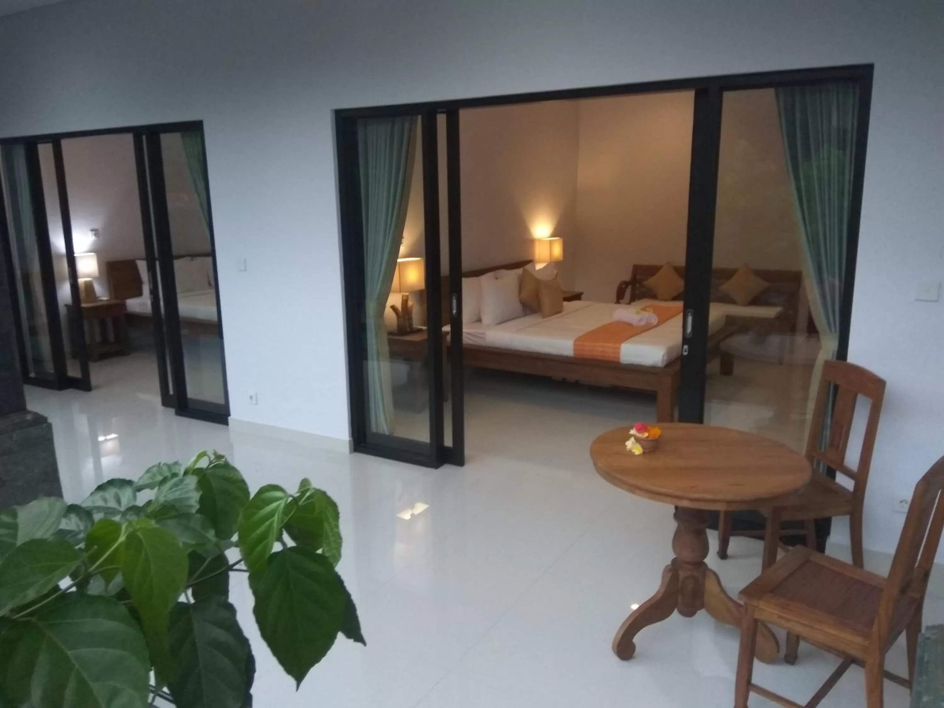 Balcony/Terrace, Bed in The Hidden Bali Inn