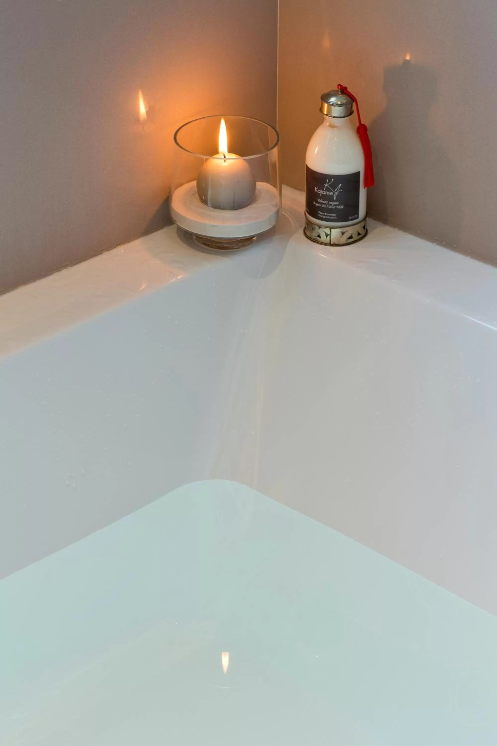 Decorative detail in Hôtel d'Orléans