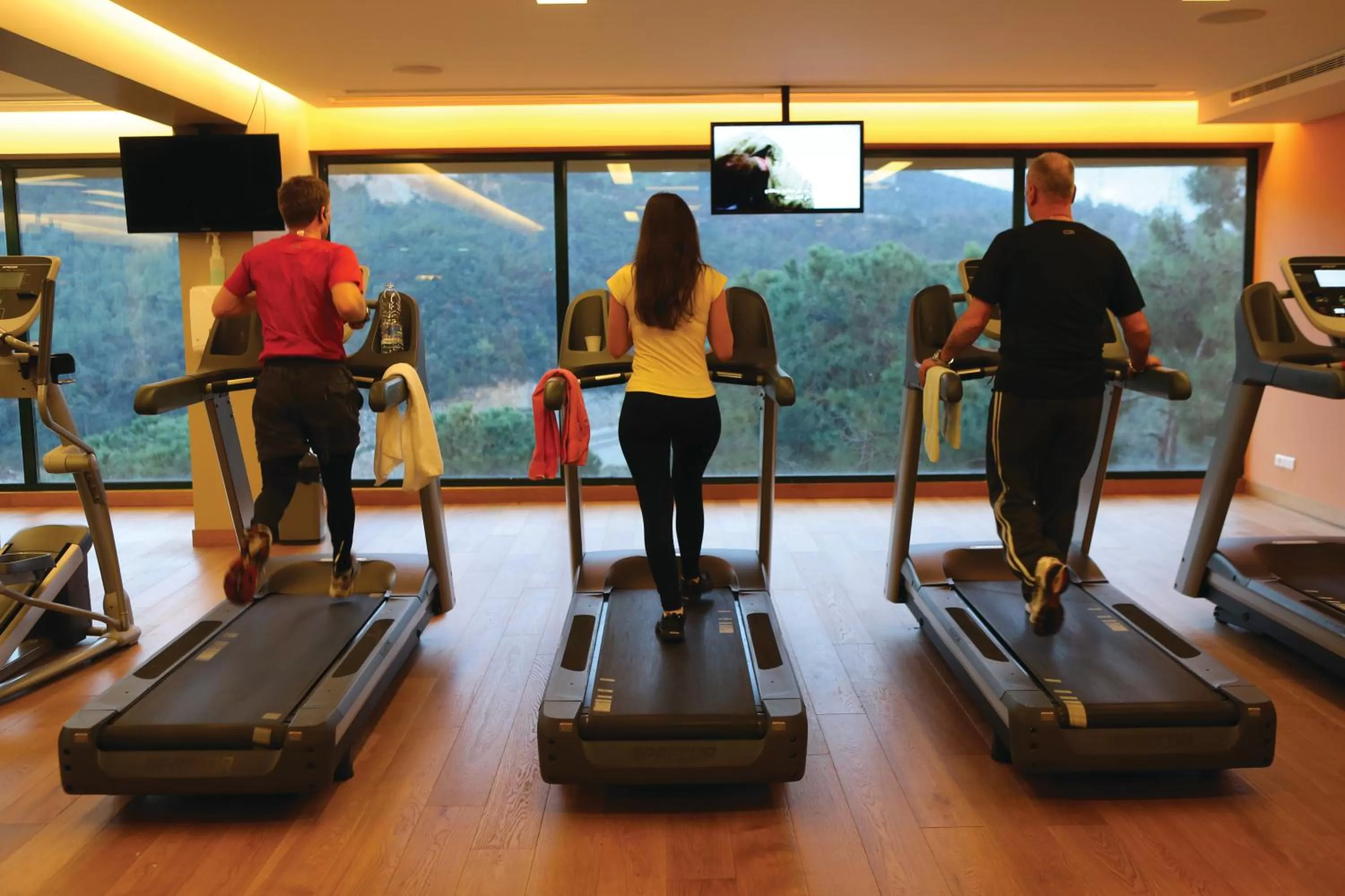 Fitness centre/facilities in Country Lodge Hotel & Resort Beirut