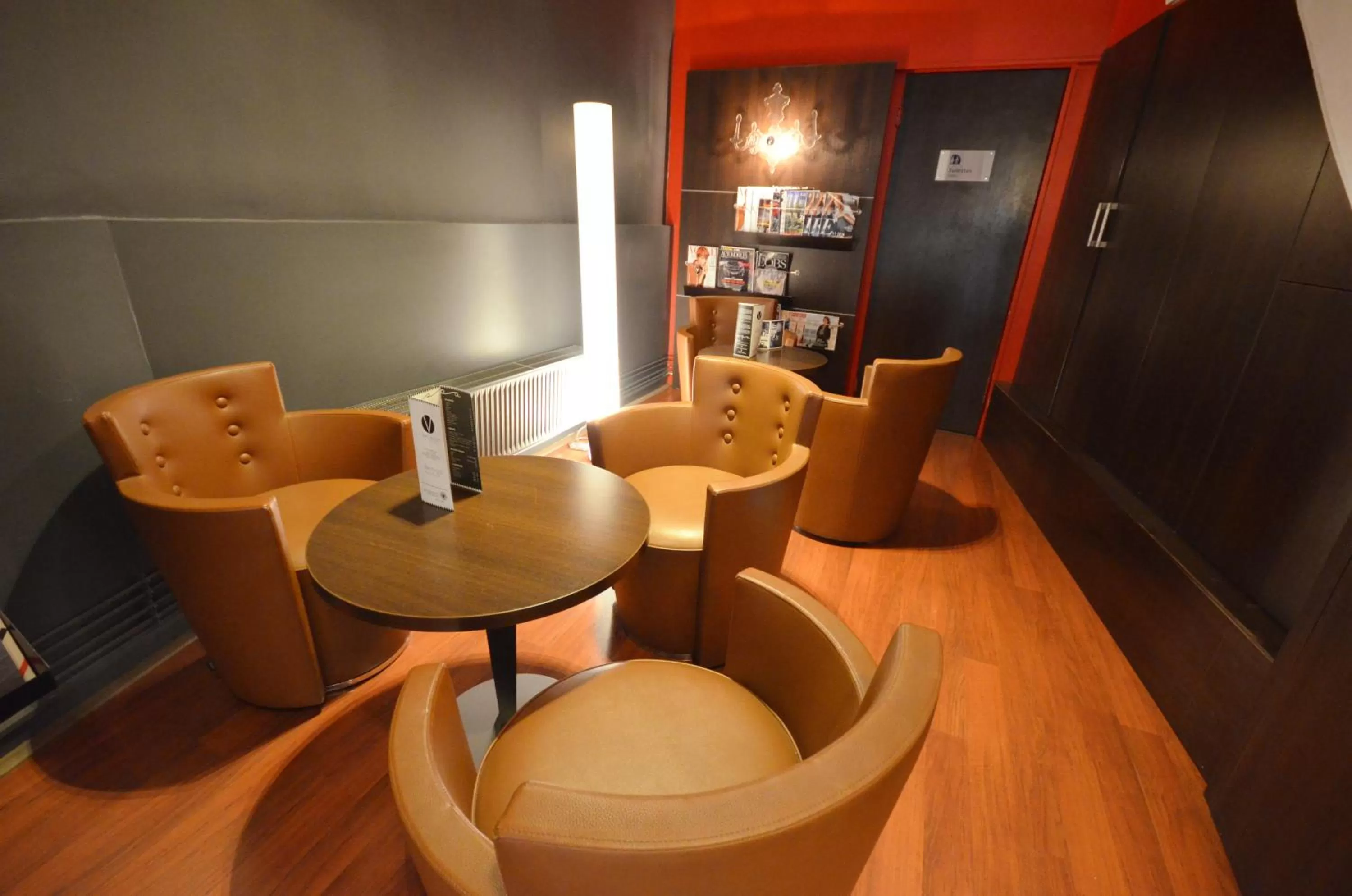 Lounge or bar in Best Western Dijon Centre Gare