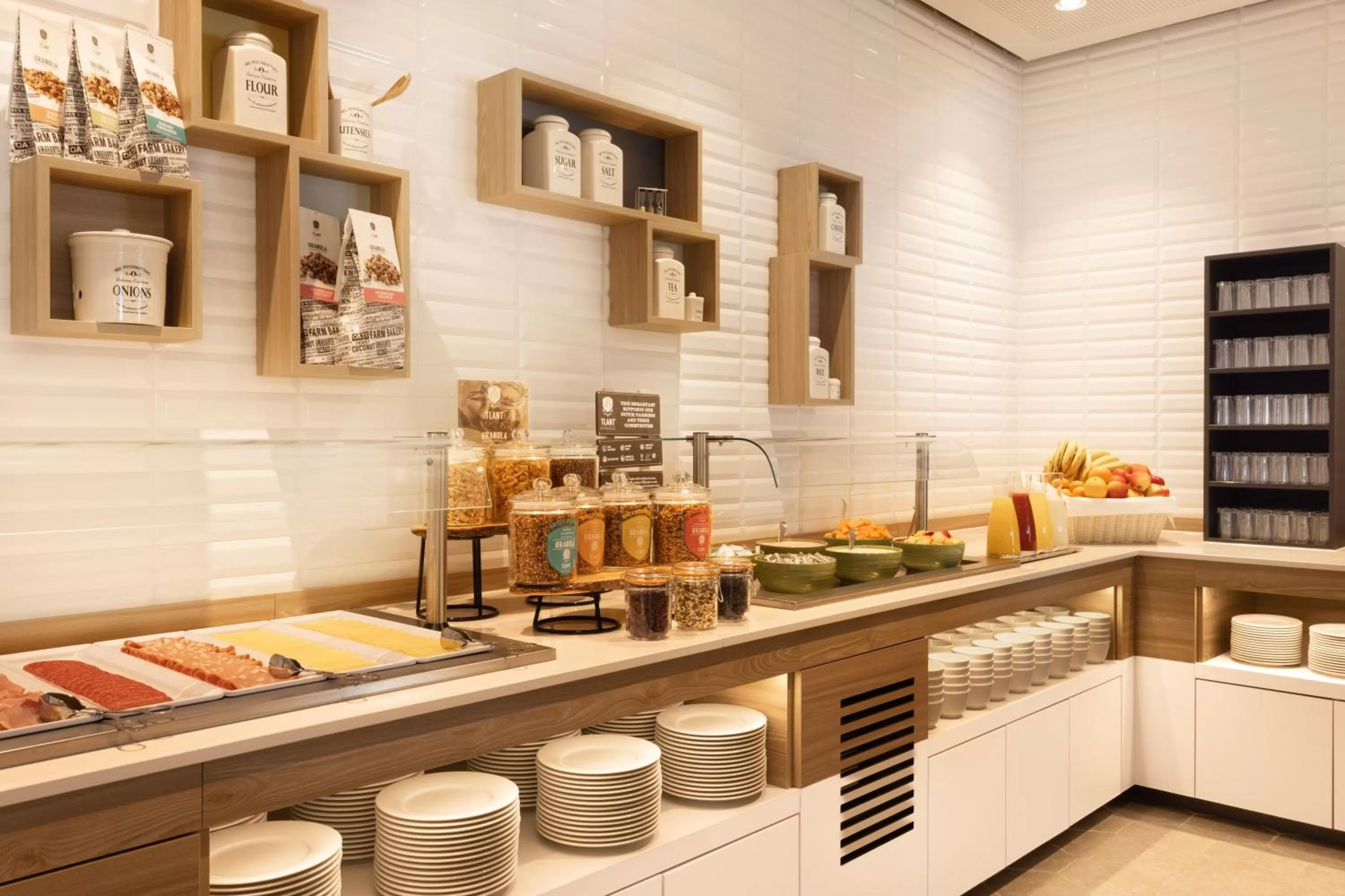 Breakfast in Holiday Inn - Eindhoven Airport by IHG