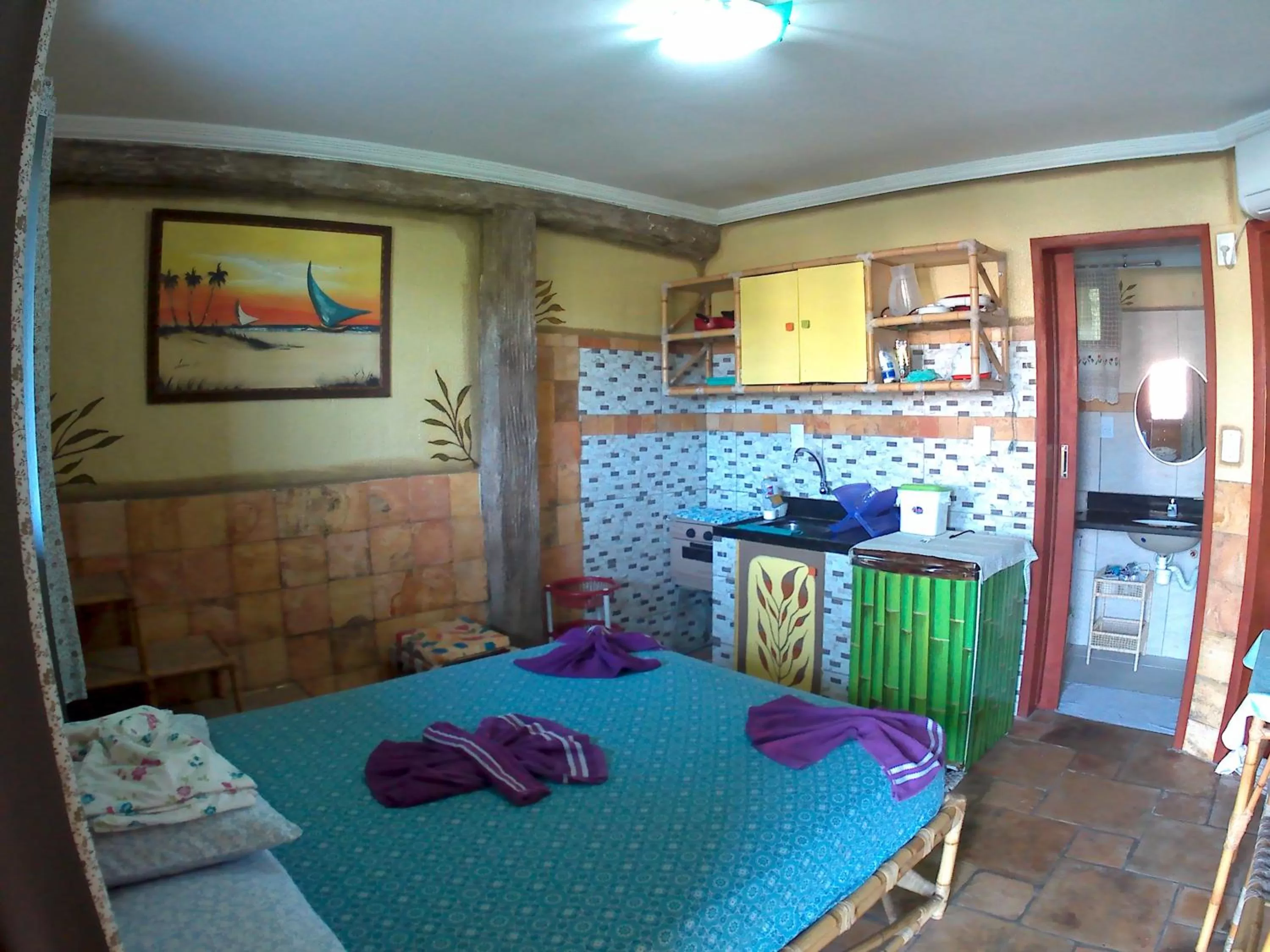 Kitchen or kitchenette, Bed in Bamboo Flat