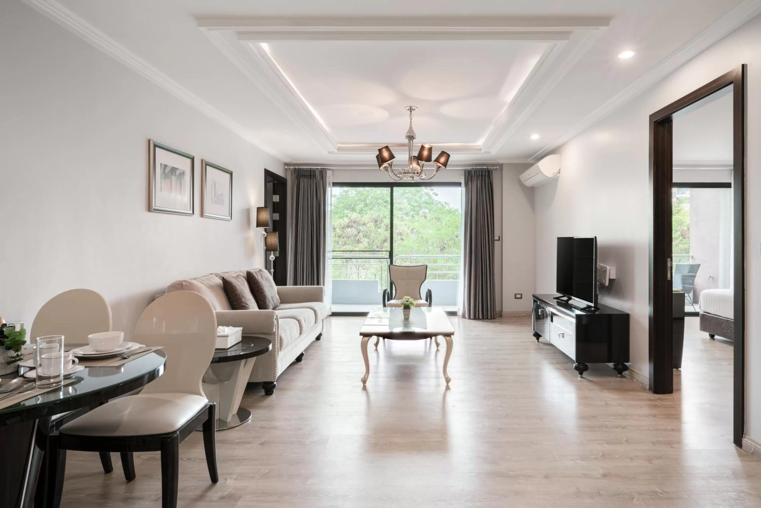 TV and multimedia in Sirin Exclusive Hotel and Residence