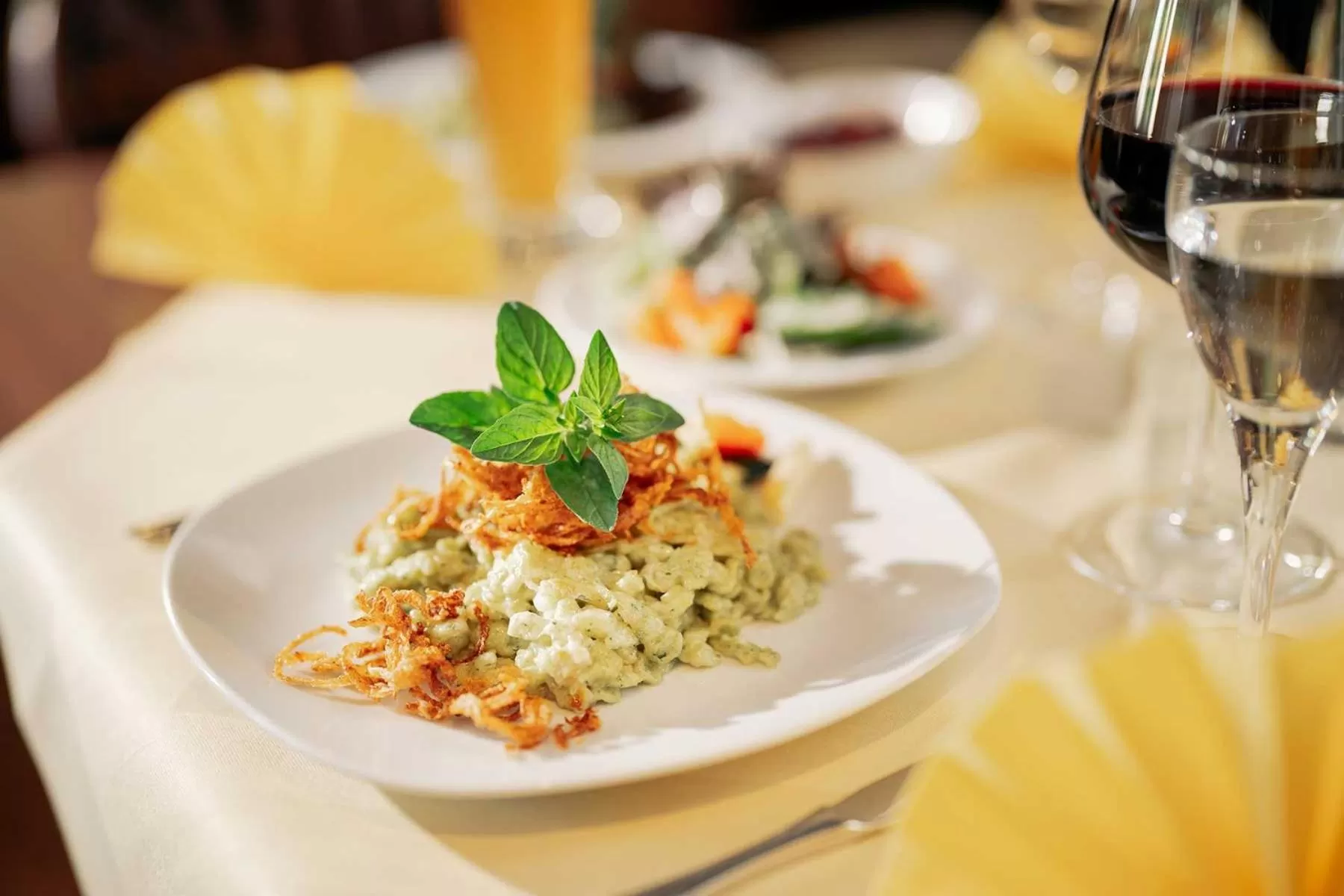 Restaurant/places to eat in Hotel Park Cafe Reichl