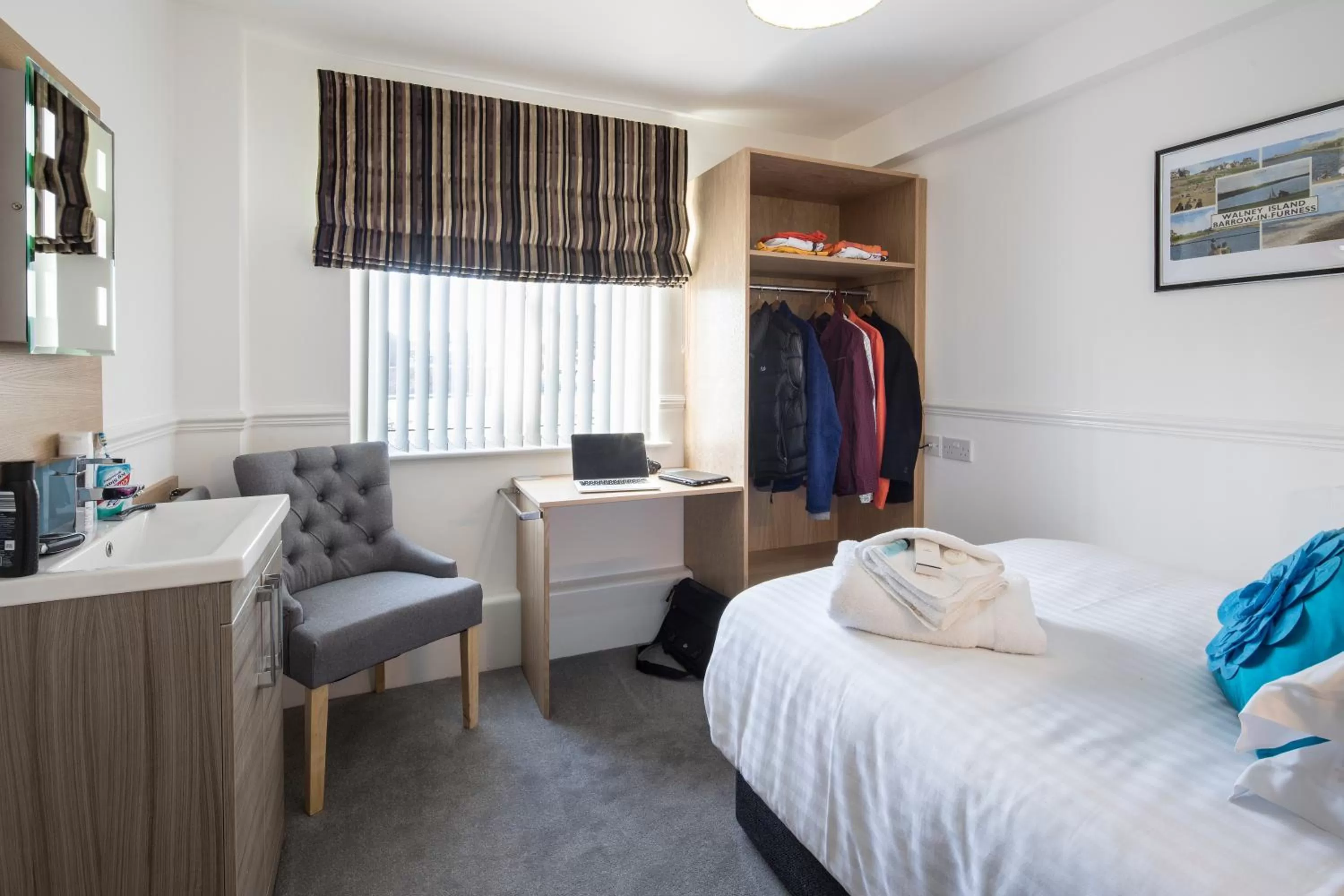 Large Single Room in West Point House