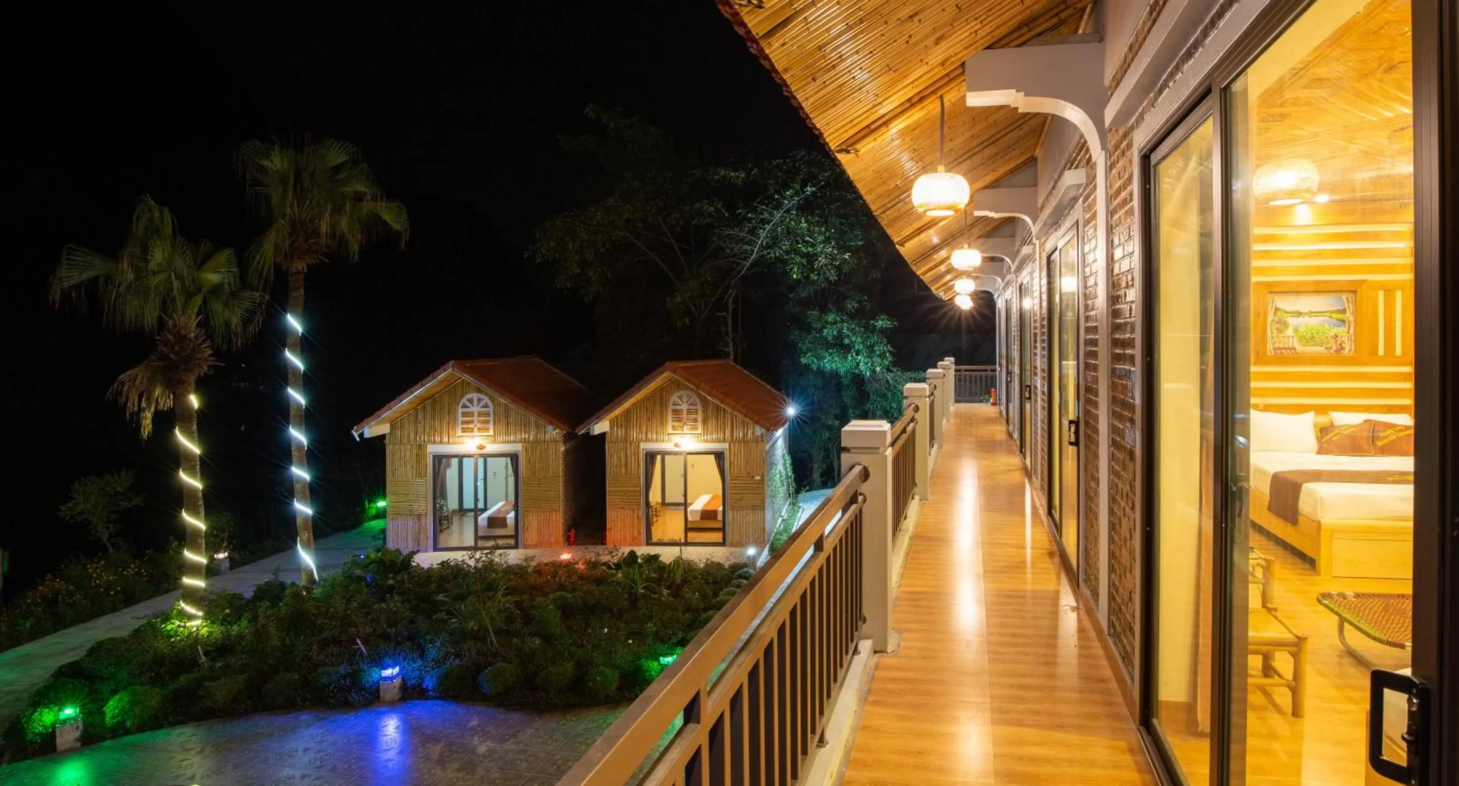 HoangLong Riverside Homestay