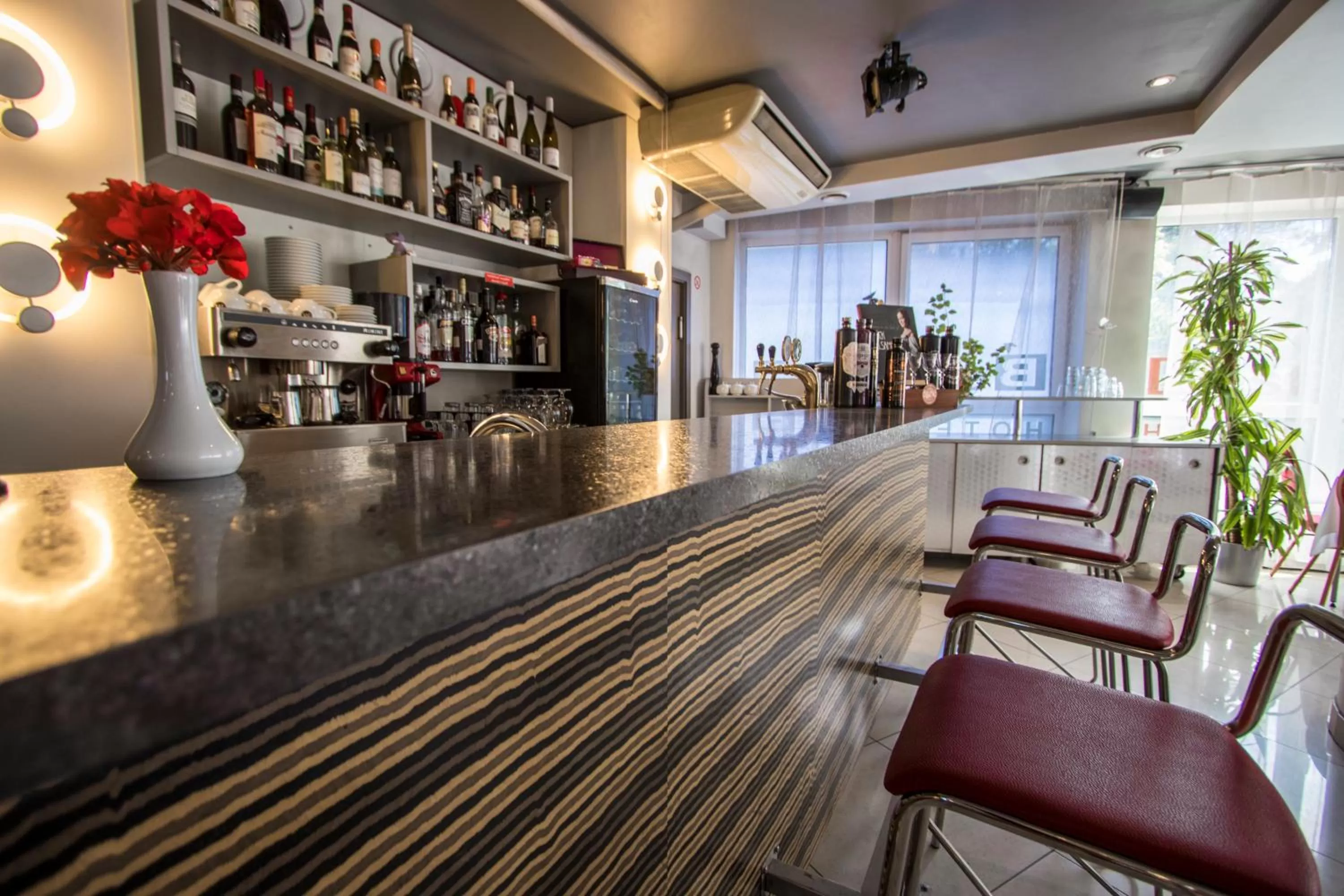 Lounge or bar in Hotel BEST with FREE PARKING