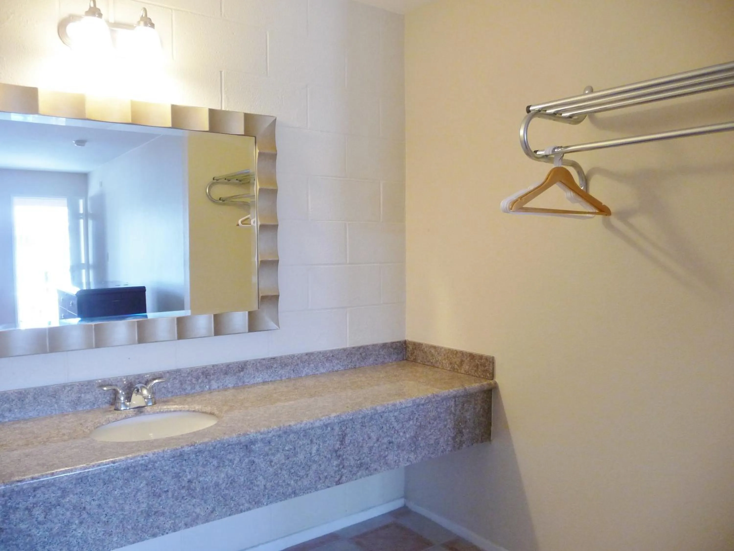 Bathroom in Rainbow Inn