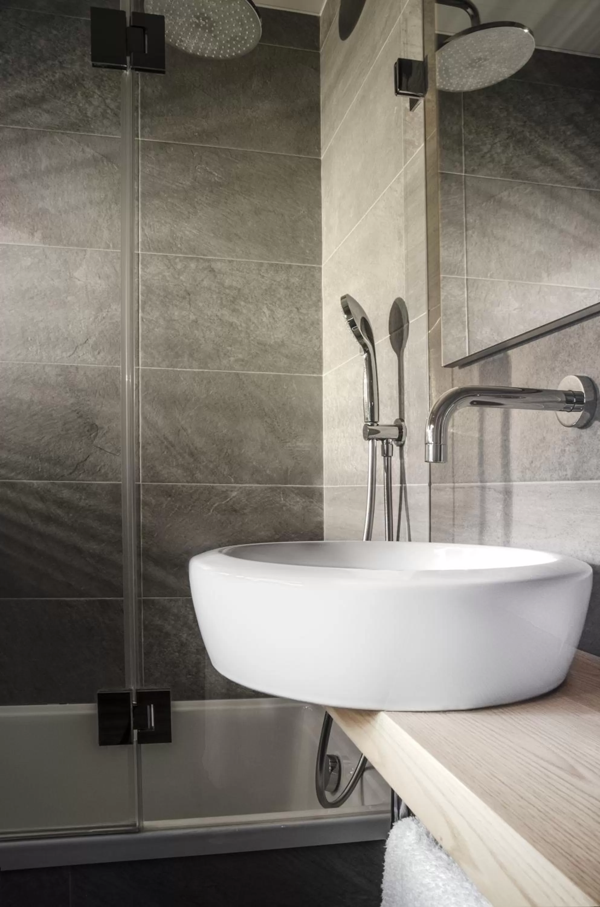 Shower in La Trobada Hotel Boutique