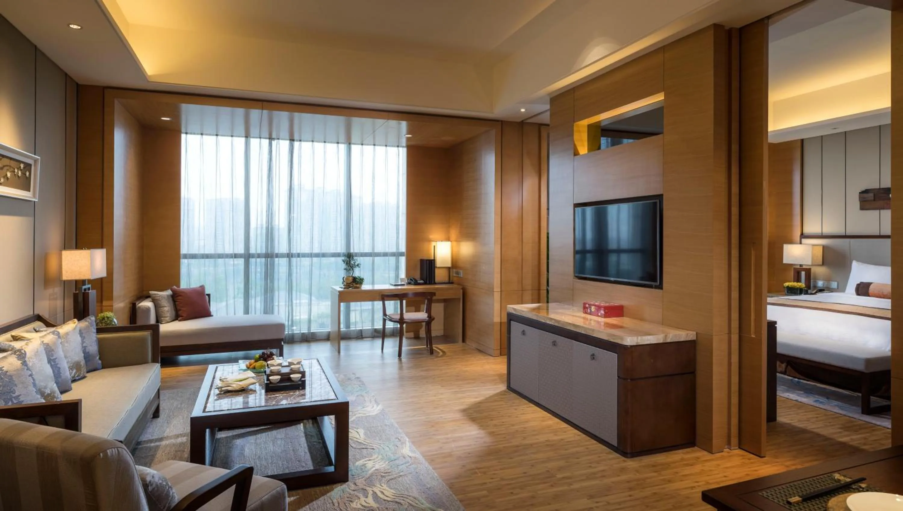 Bedroom, Bed in HUALUXE Yangjiang City Center