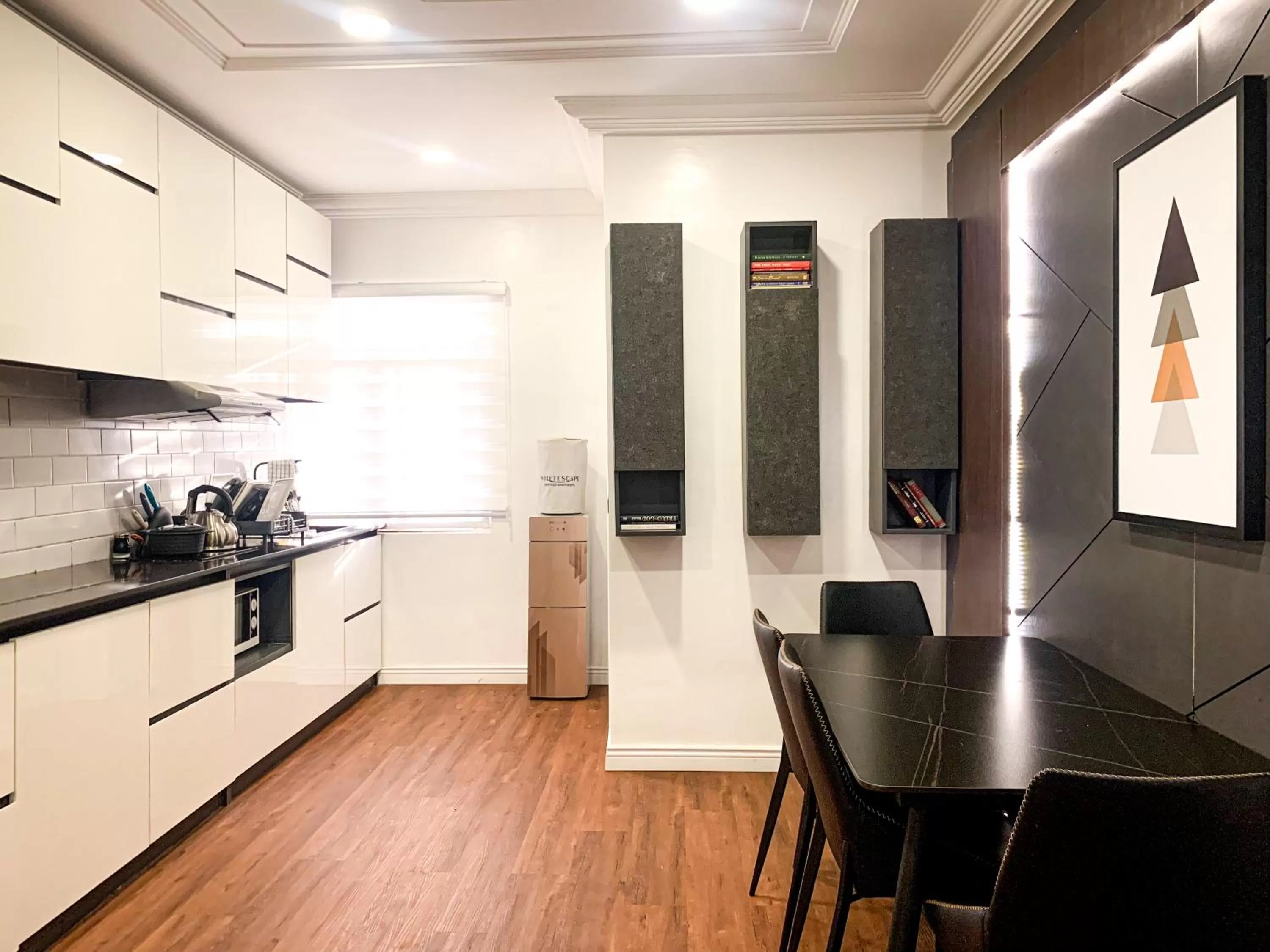 Kitchen or kitchenette in Whytescape Serviced Apartments