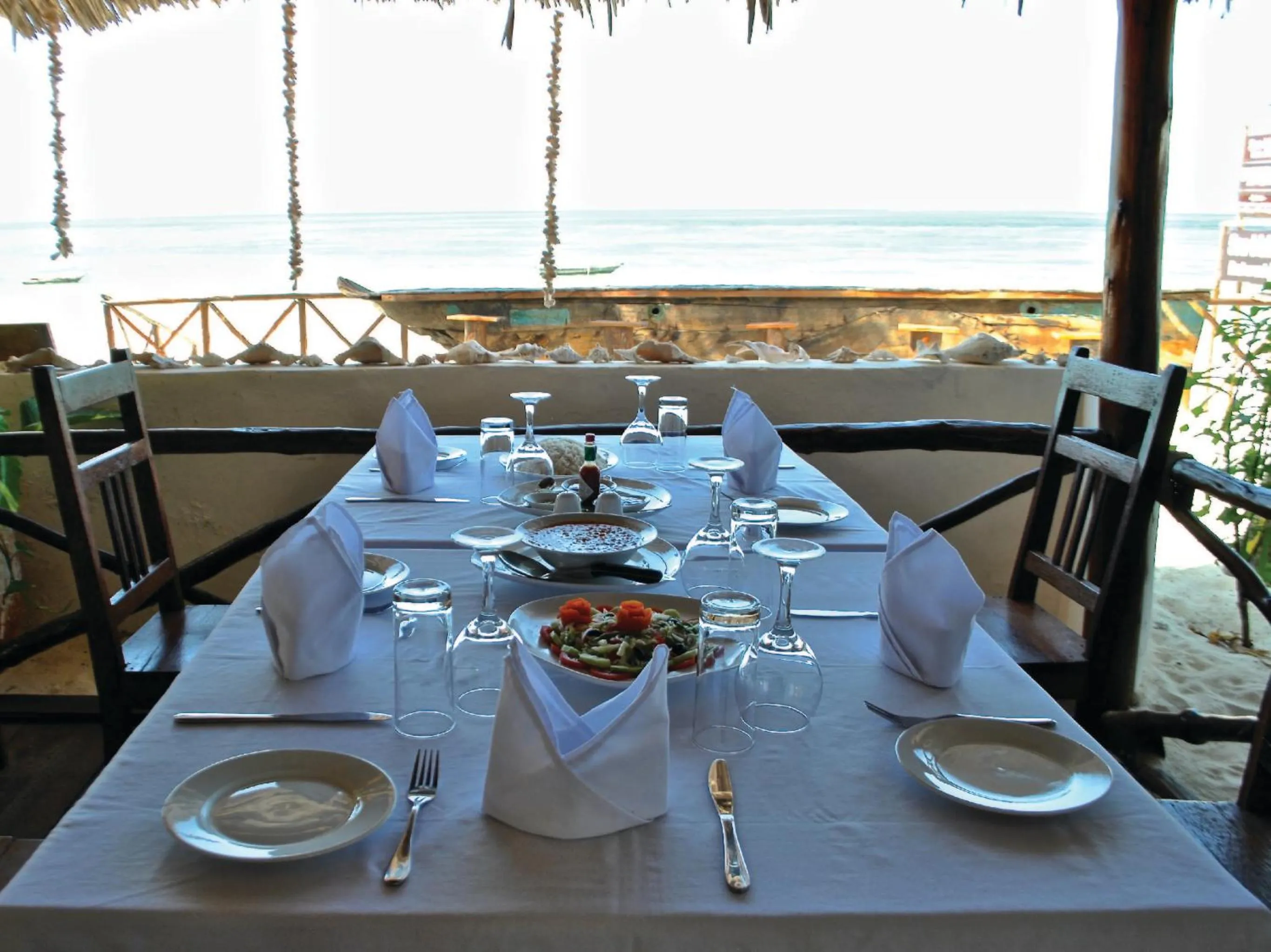 Restaurant/places to eat in Sea View Lodge Boutique Hotel