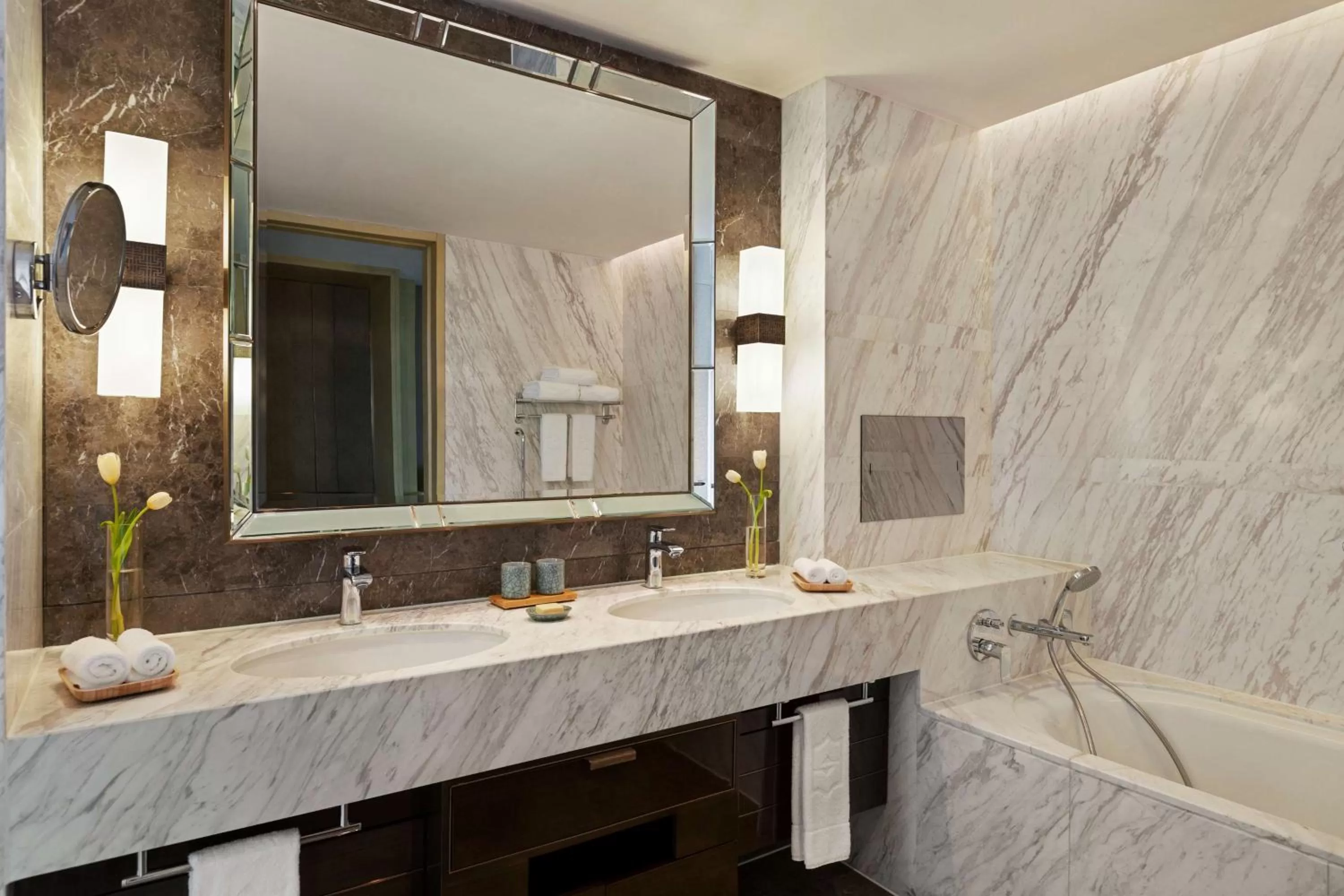 Bathroom in Midtown Shangri-La, Hangzhou