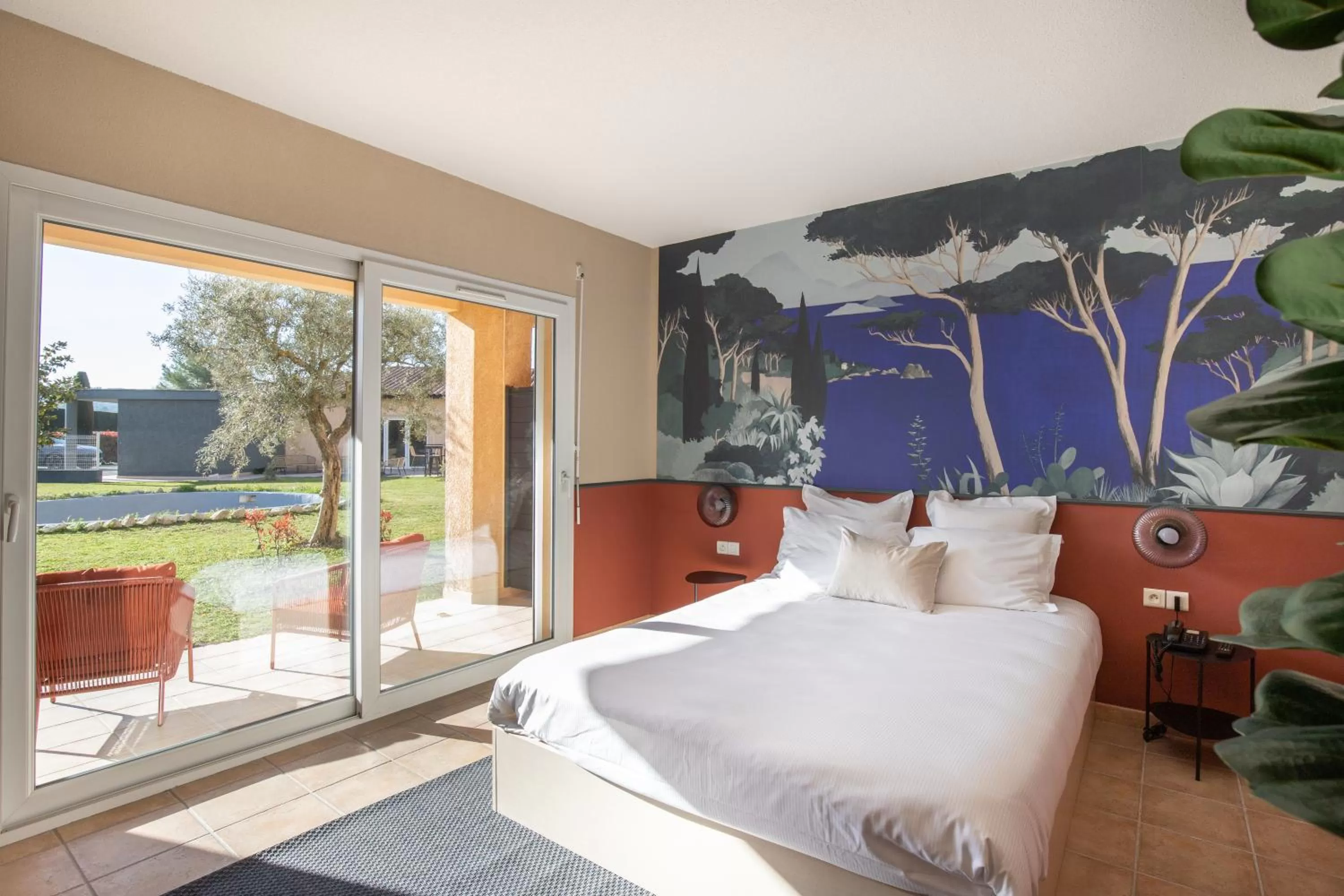 Photo of the whole room, Bed in Hôtel La Perna