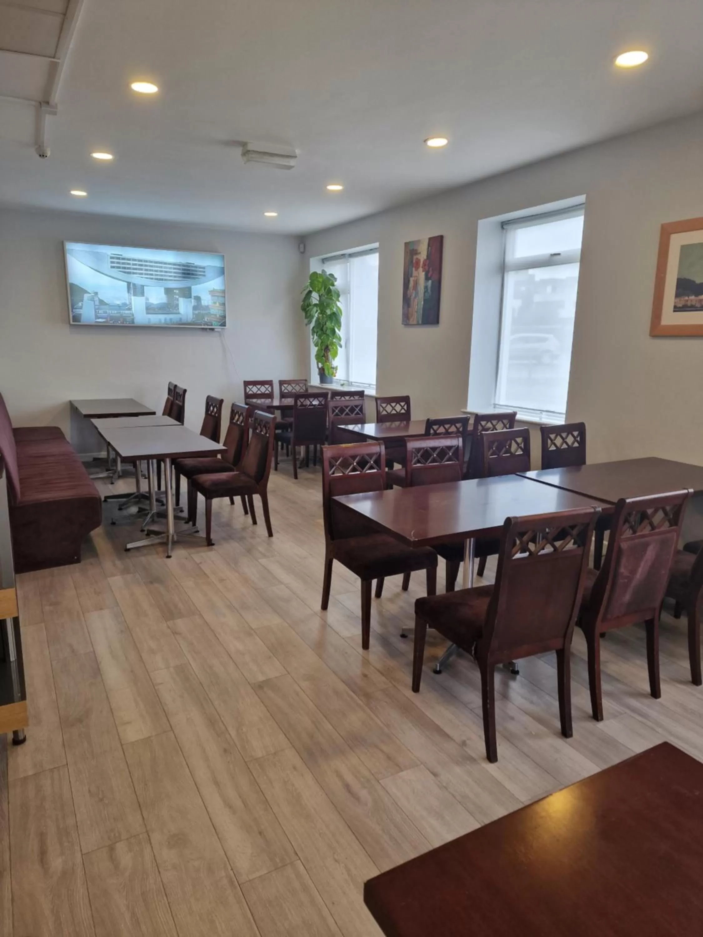 Breakfast, Restaurant/Places to Eat in Home Inn