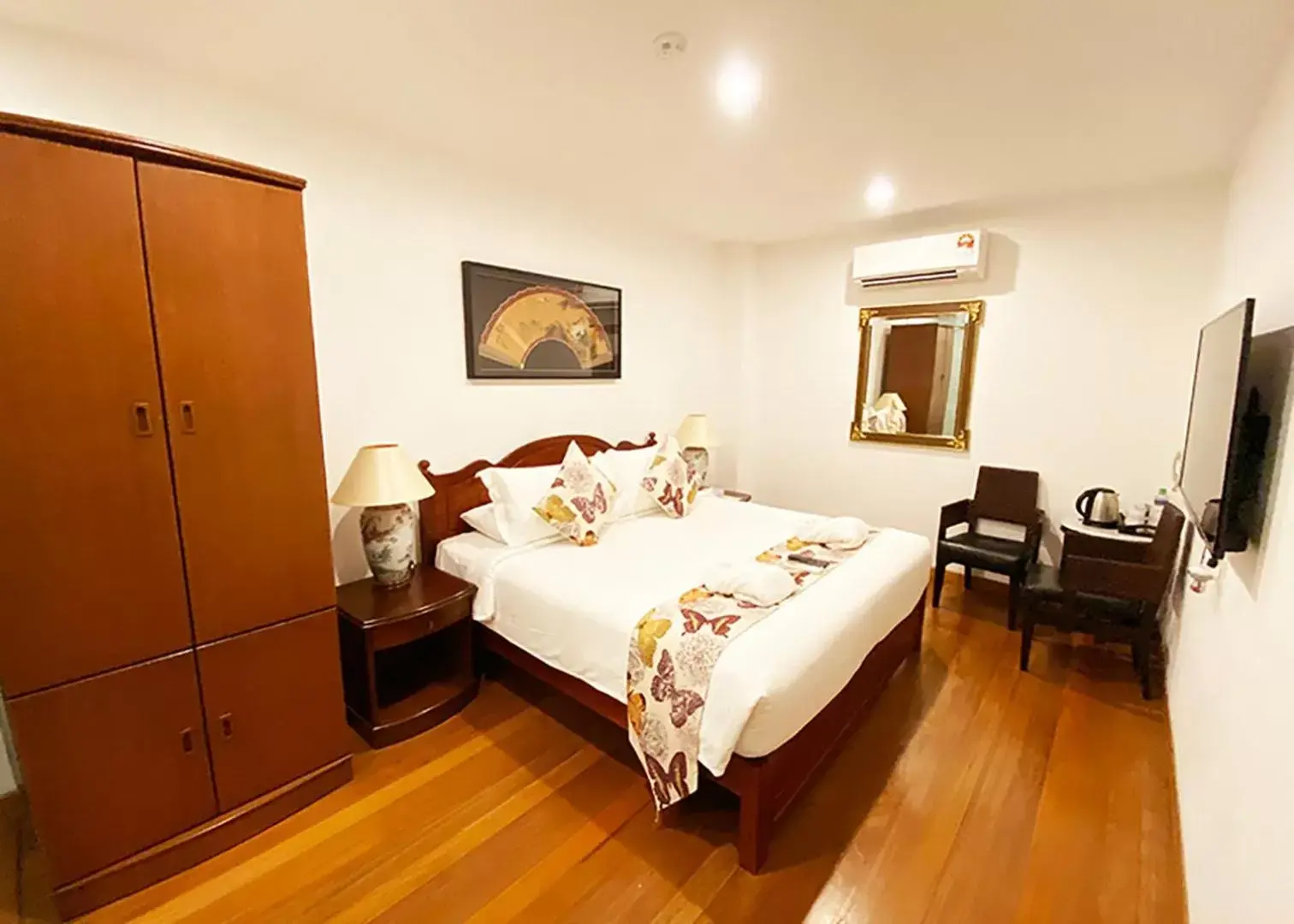 Junior Room (No Window) in Heeren Straits Hotel Junior Room (No Window) in Heeren Straits Hotel