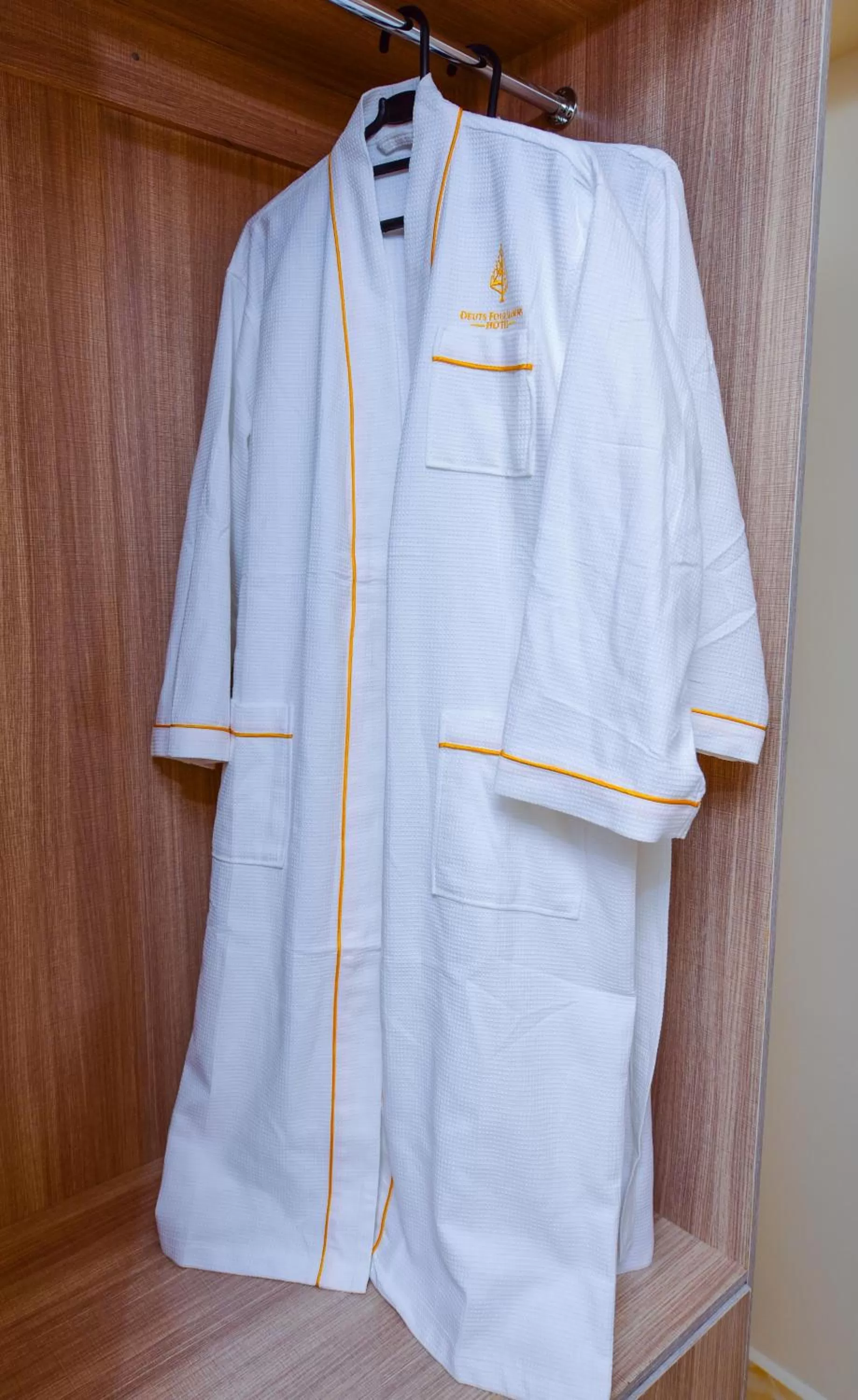 wardrobe in Deuts Four Seasons Hotel